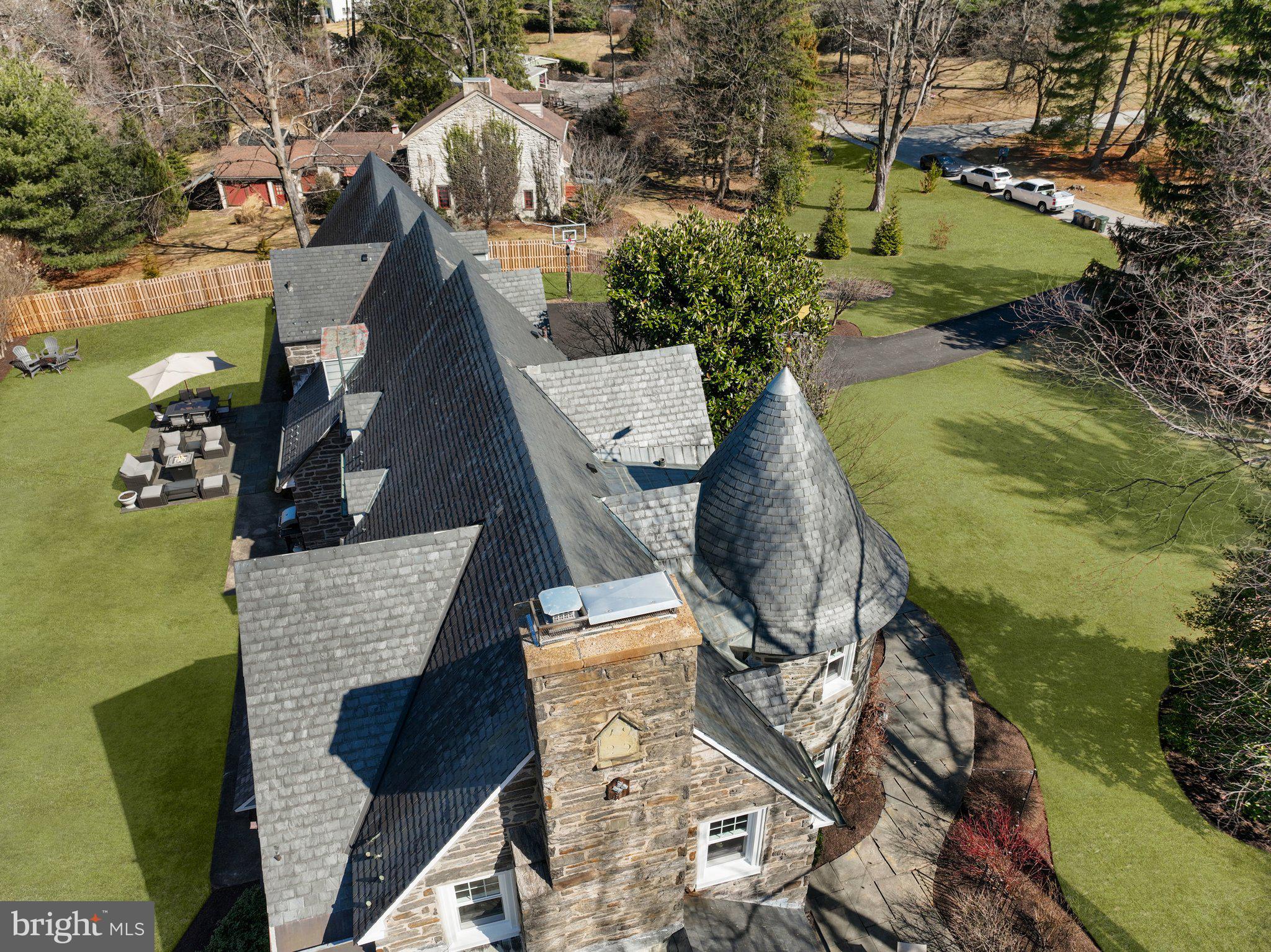 MEADOWBROOK - Residential