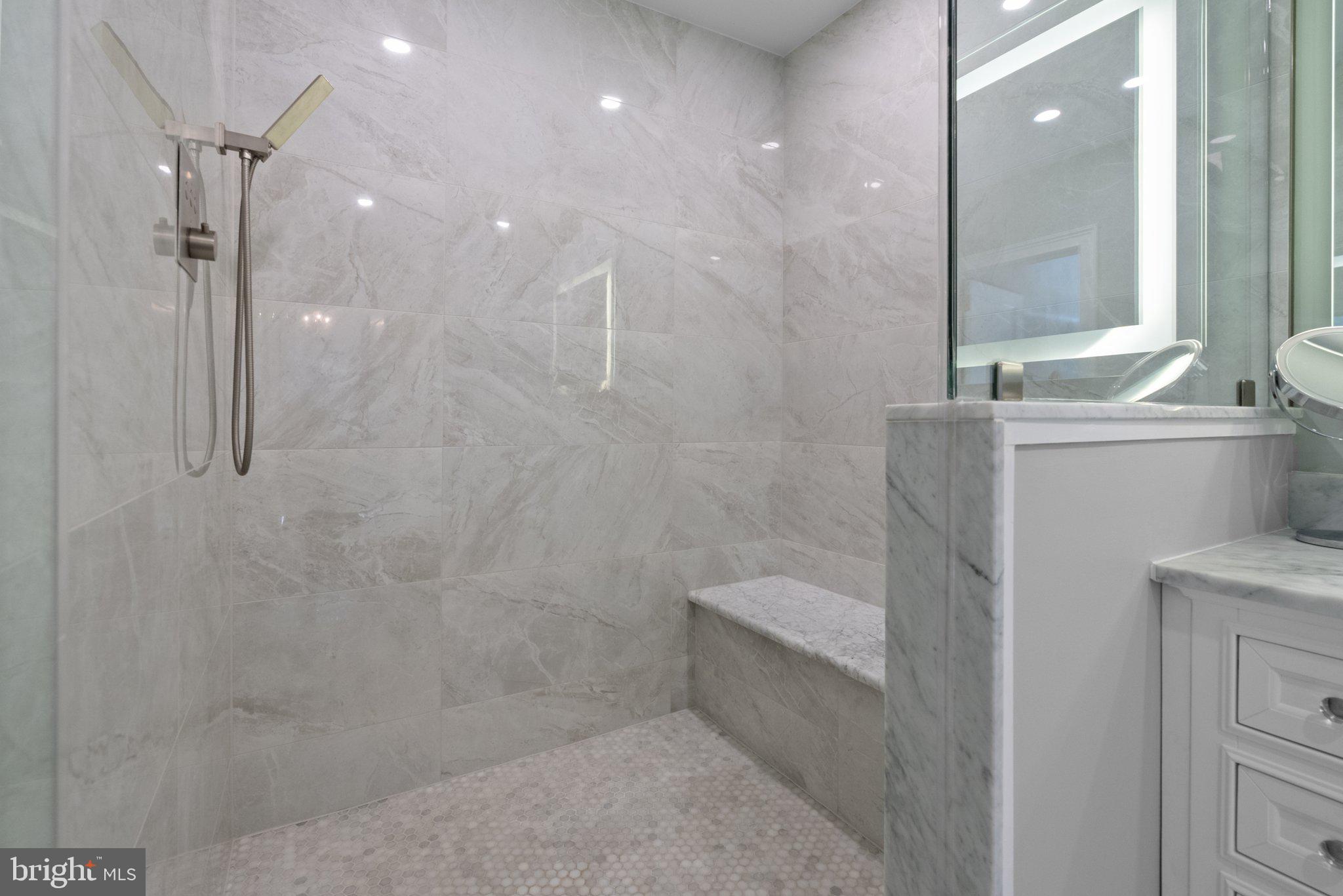 MEADOWBROOK - Residential