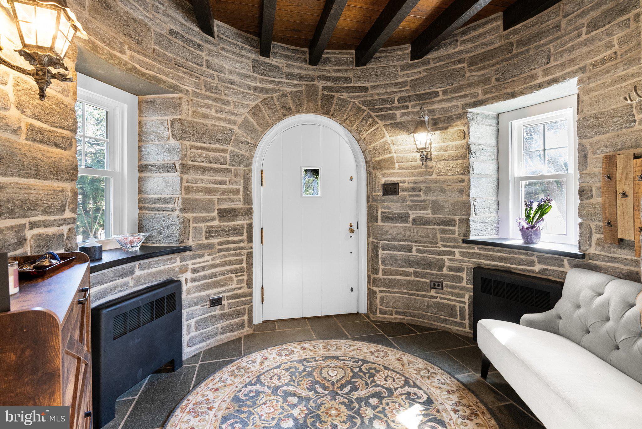 MEADOWBROOK - Residential