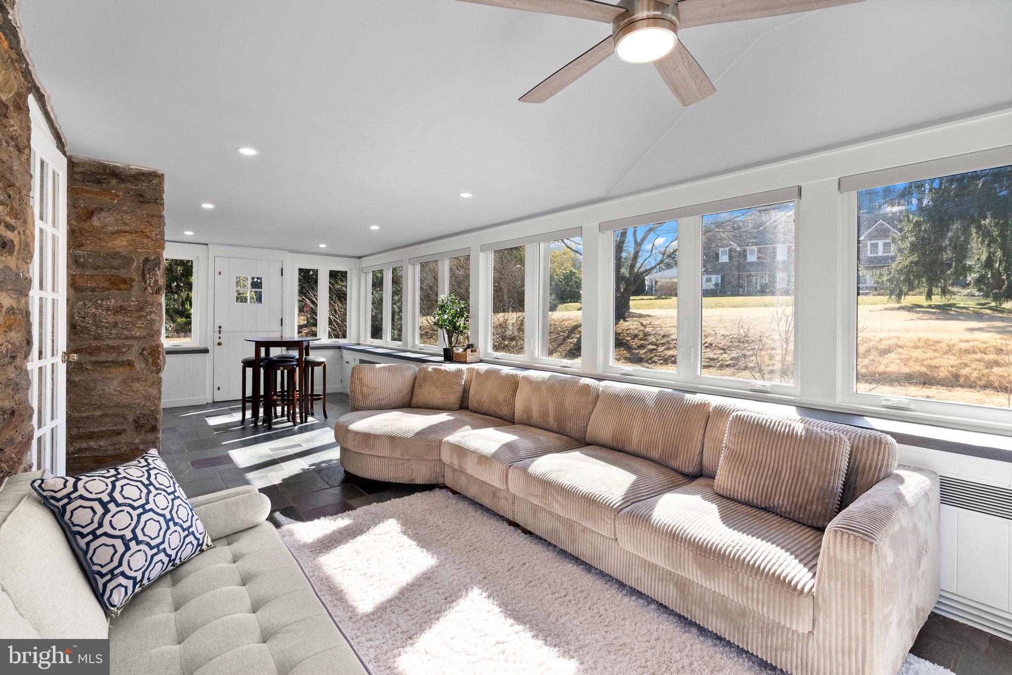 MEADOWBROOK - Residential