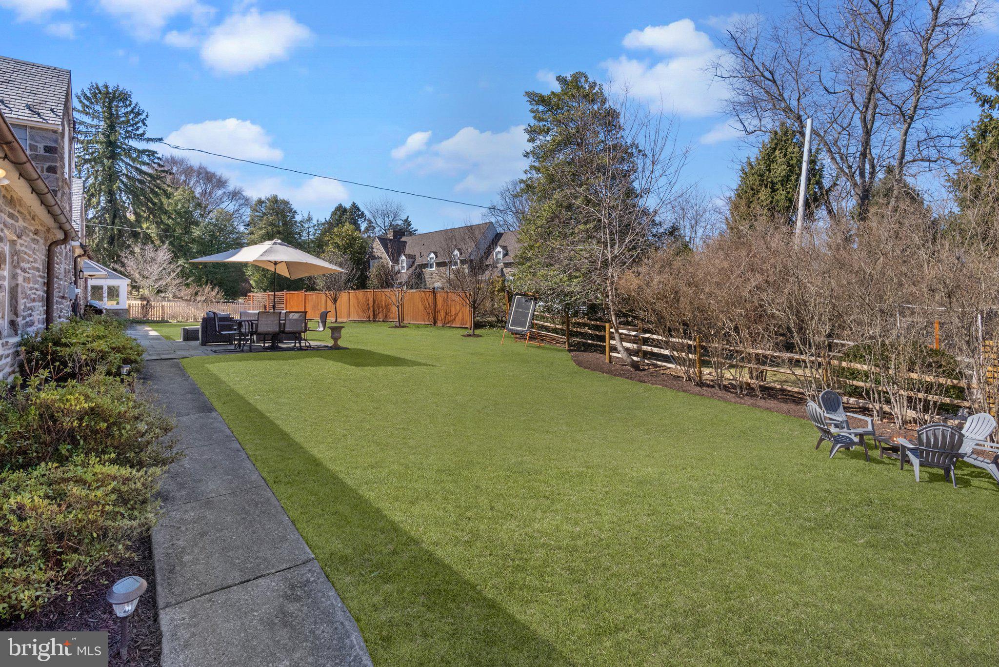 MEADOWBROOK - Residential