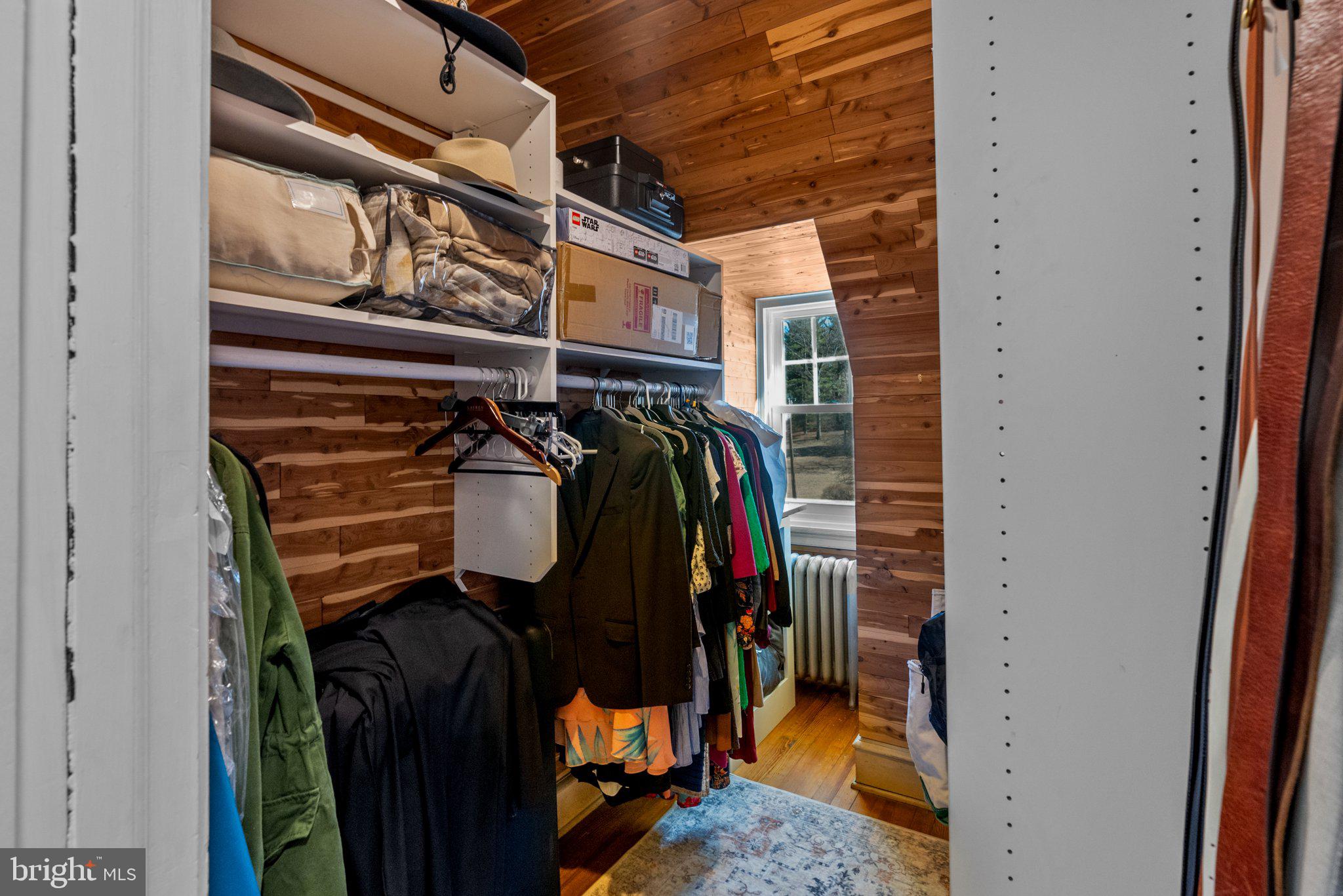 MEADOWBROOK - Residential