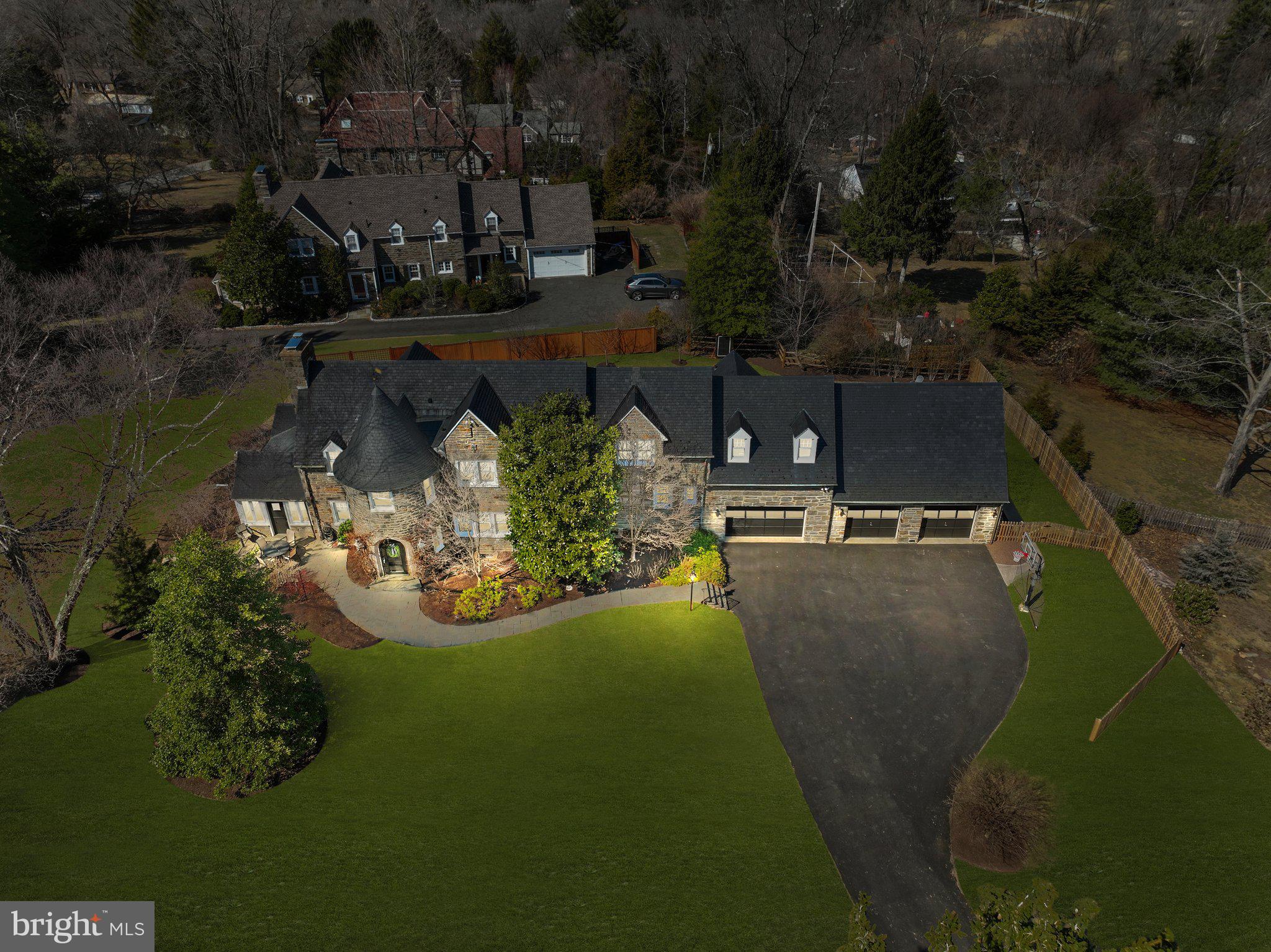 MEADOWBROOK - Residential