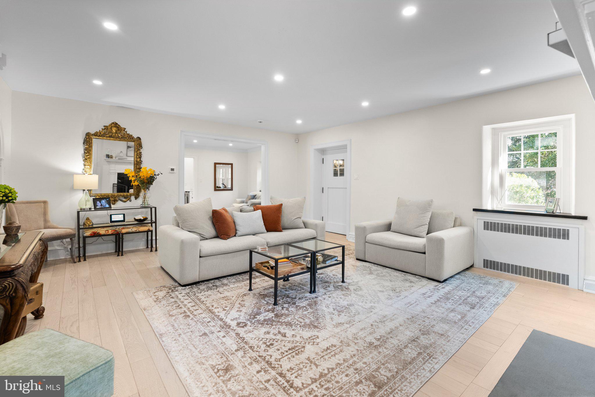 MEADOWBROOK - Residential