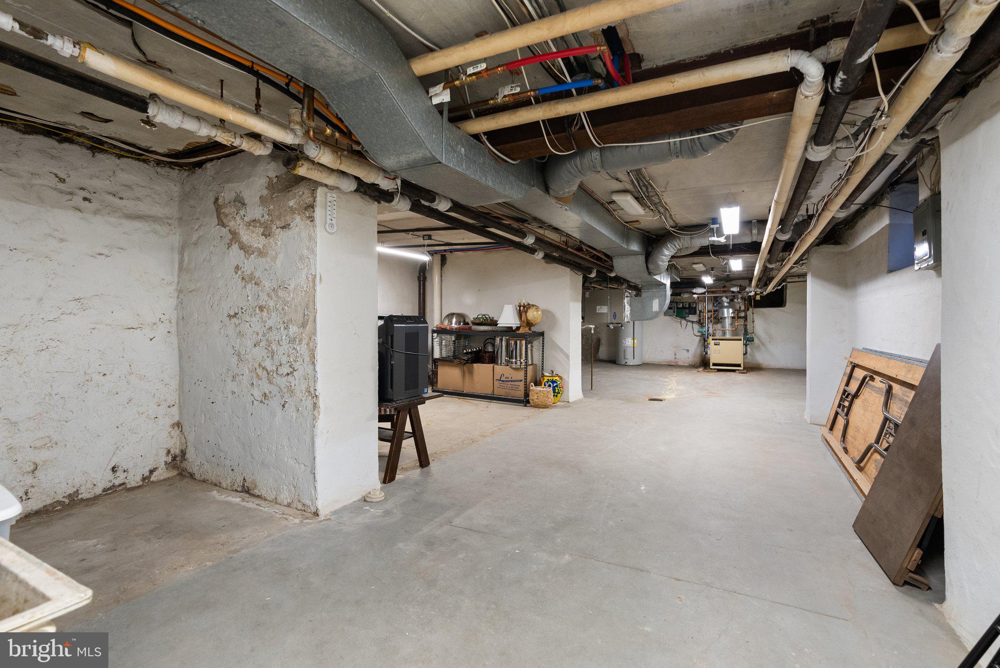 MEADOWBROOK - Residential