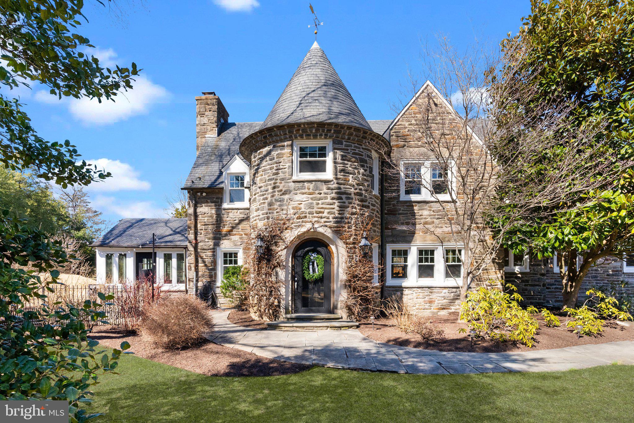 MEADOWBROOK - Residential