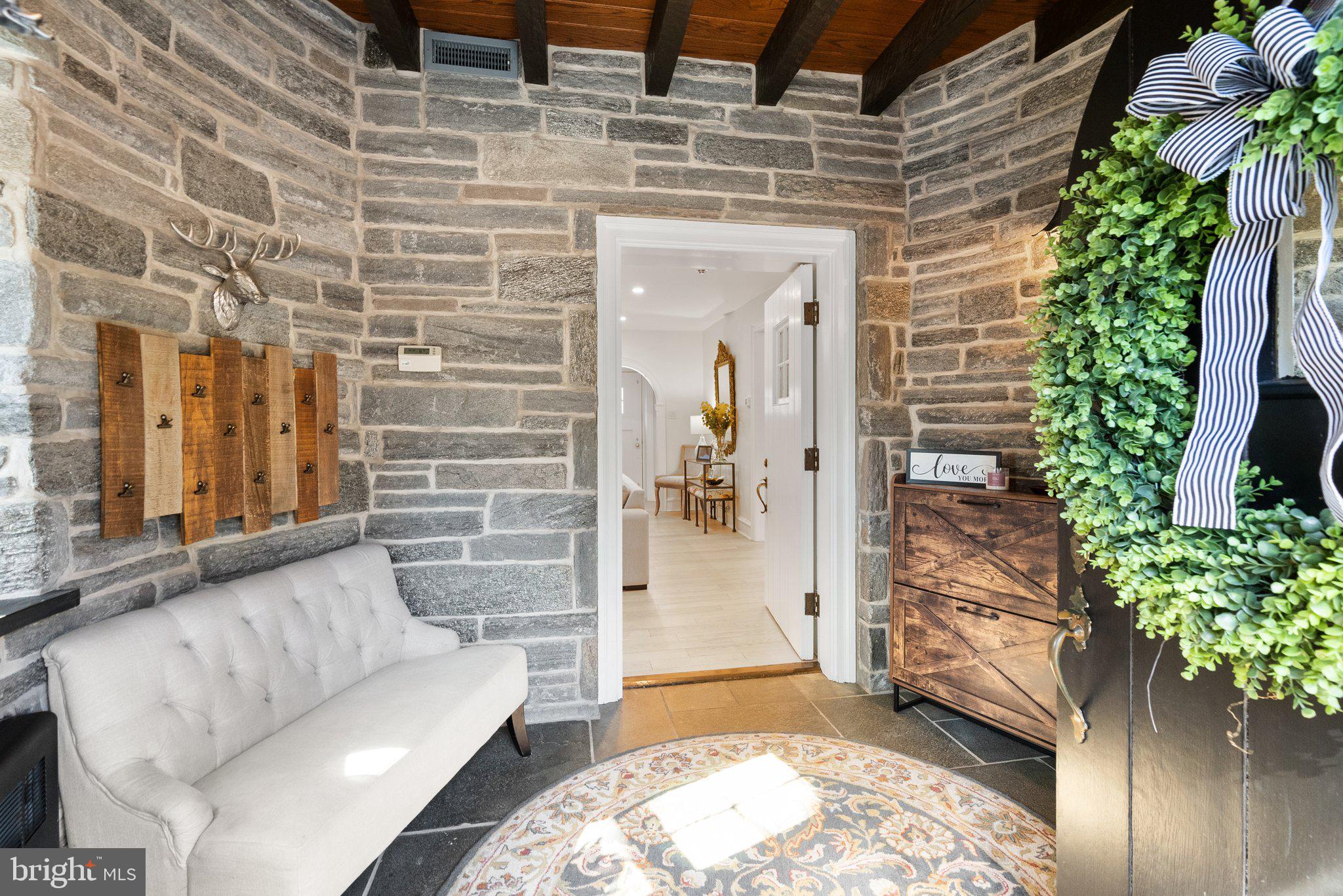 MEADOWBROOK - Residential