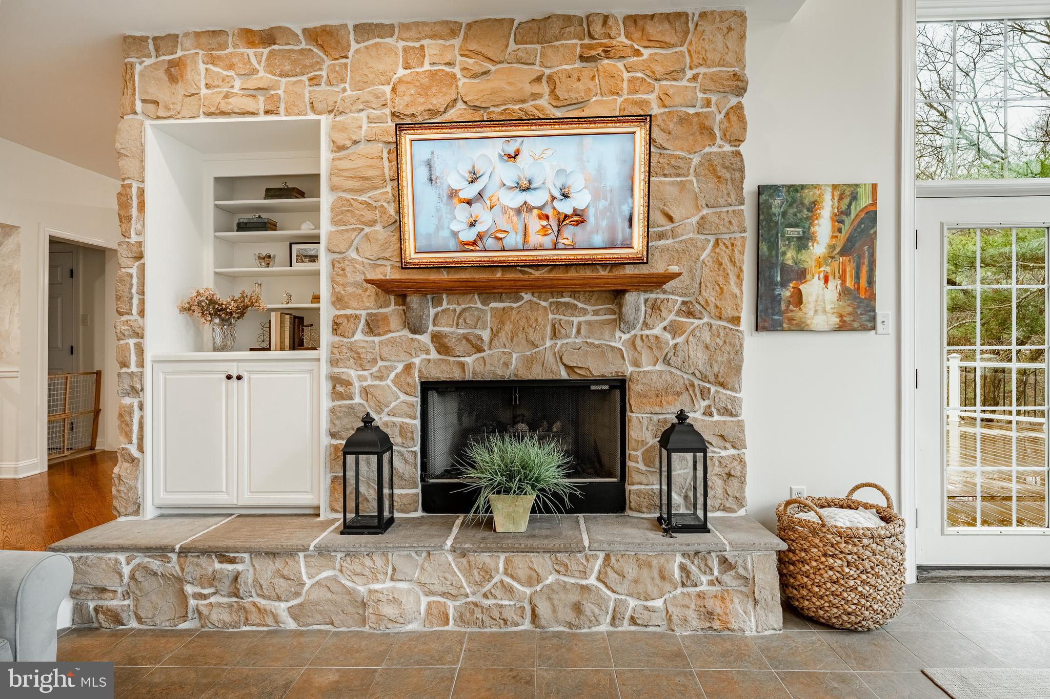 PEMBERLY - Residential