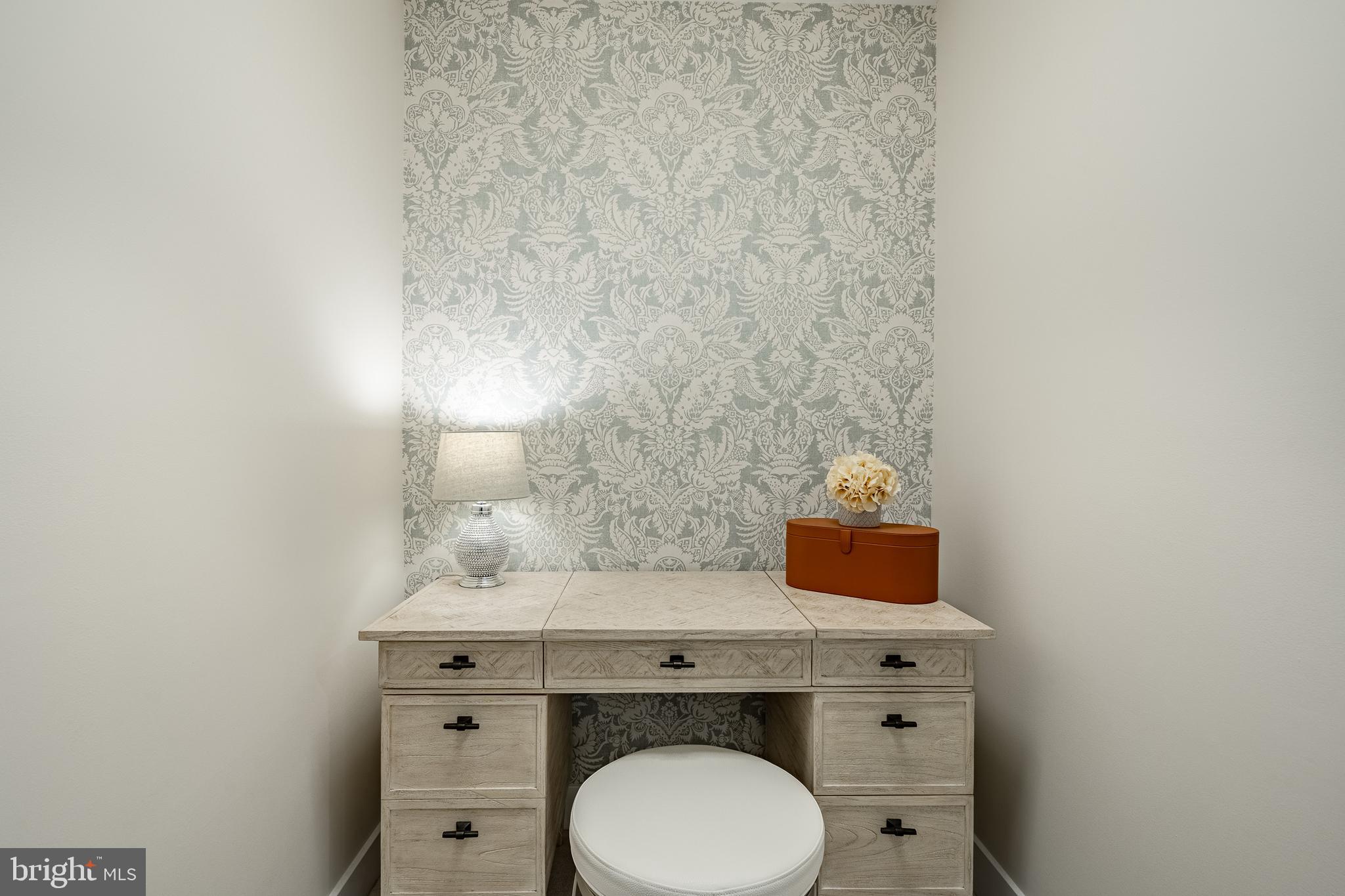 PEMBERLY - Residential