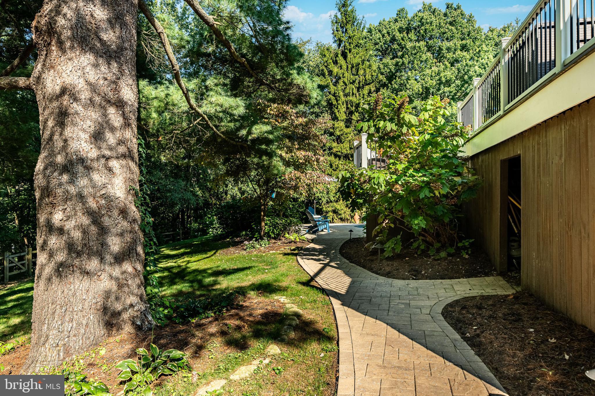 PEMBERLY - Residential