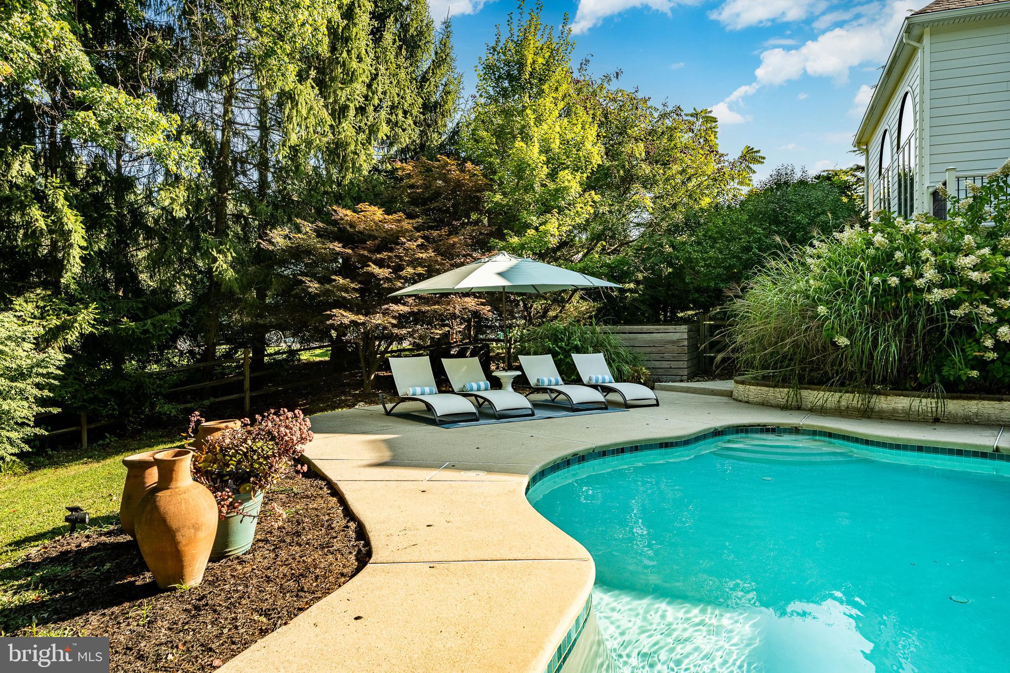 PEMBERLY - Residential