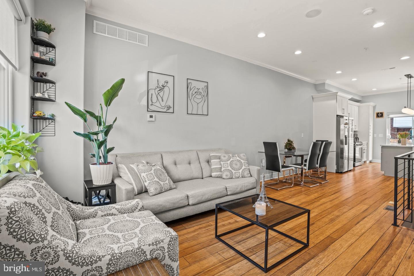 POINT BREEZE - Residential