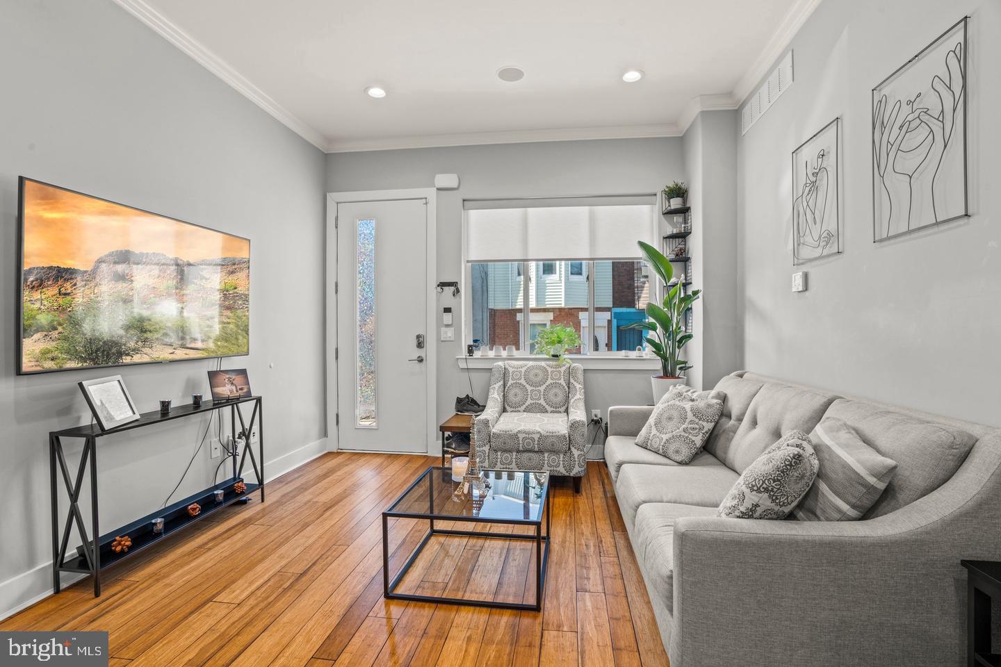 POINT BREEZE - Residential