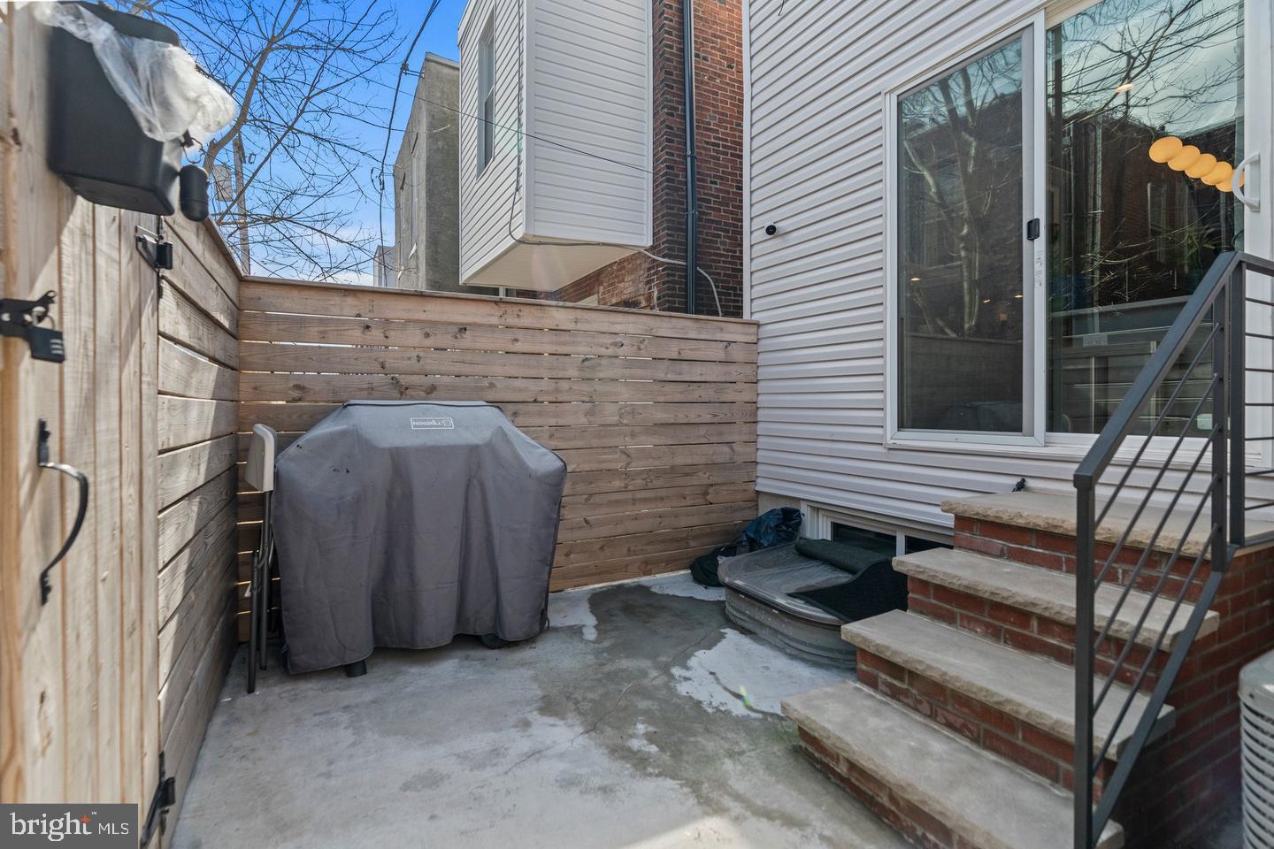 POINT BREEZE - Residential