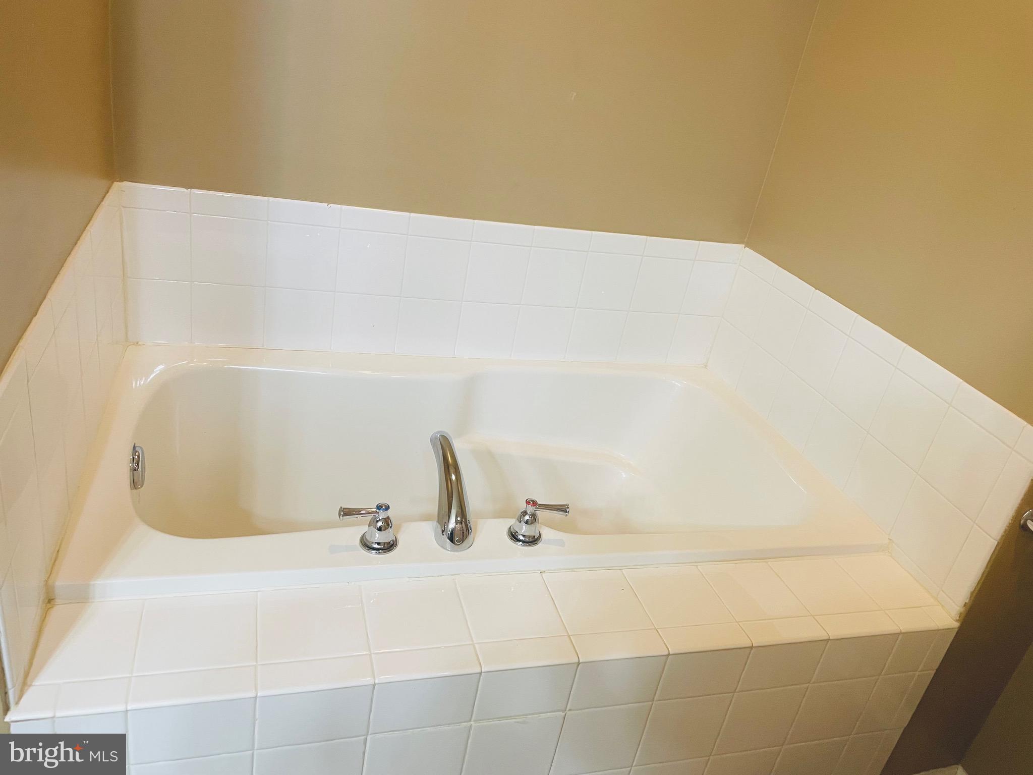 STONEBROOK VILLAGE - Residential