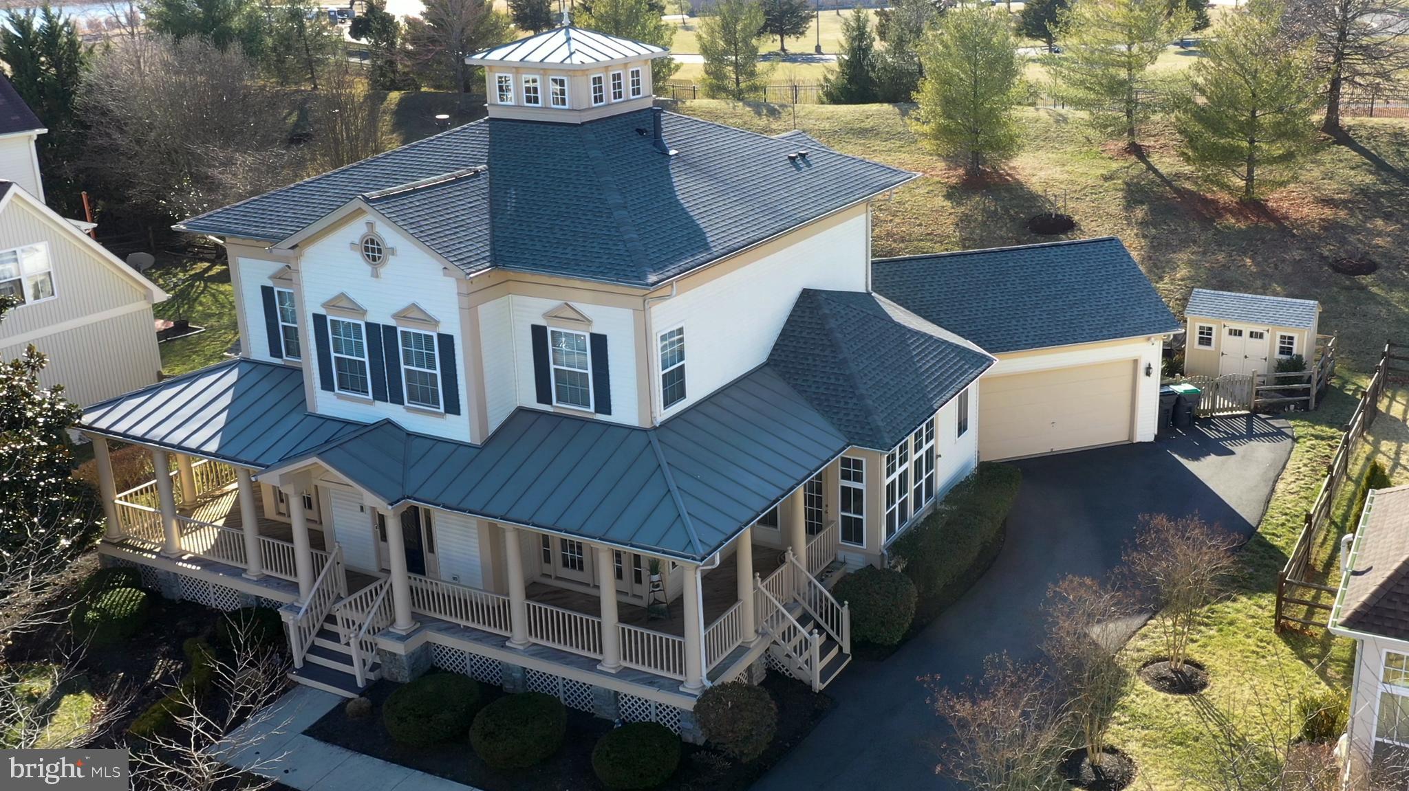 VINT HILL - Residential