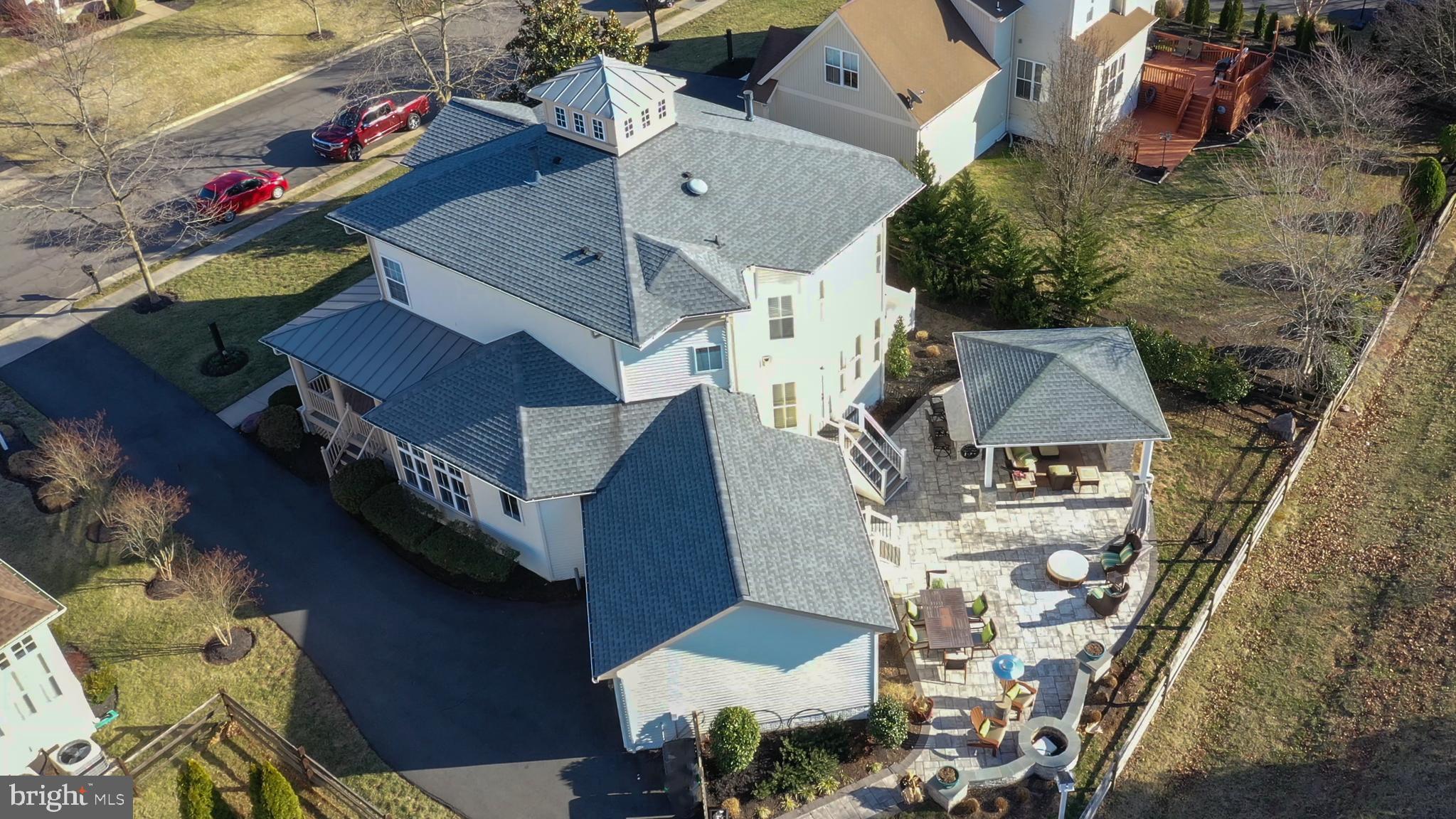 VINT HILL - Residential