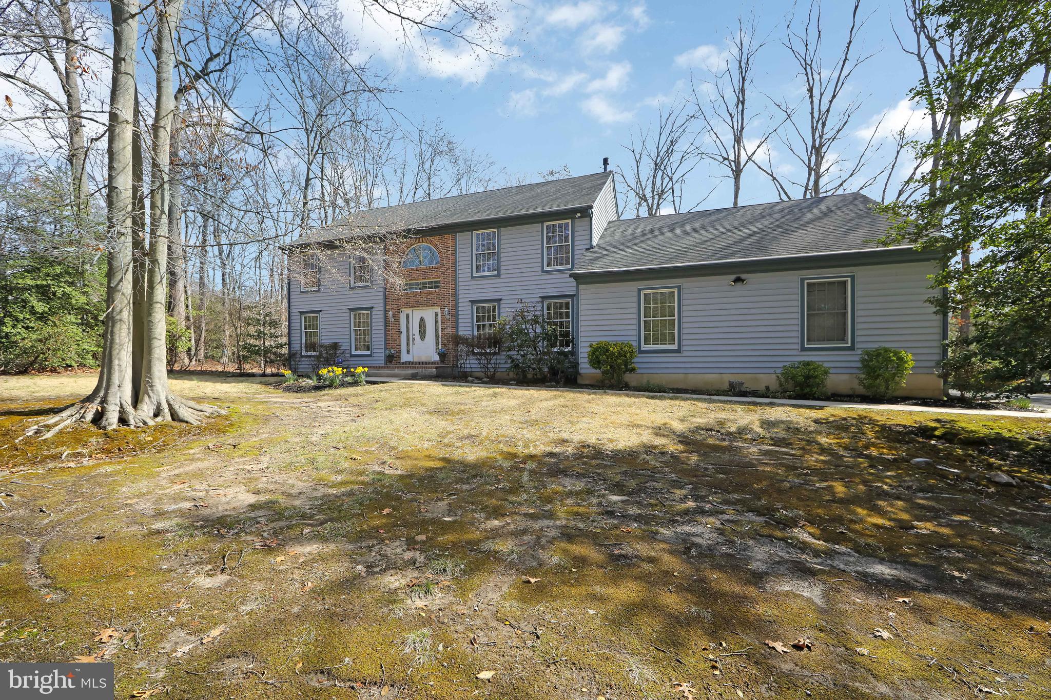 10 OAK TREE COURT