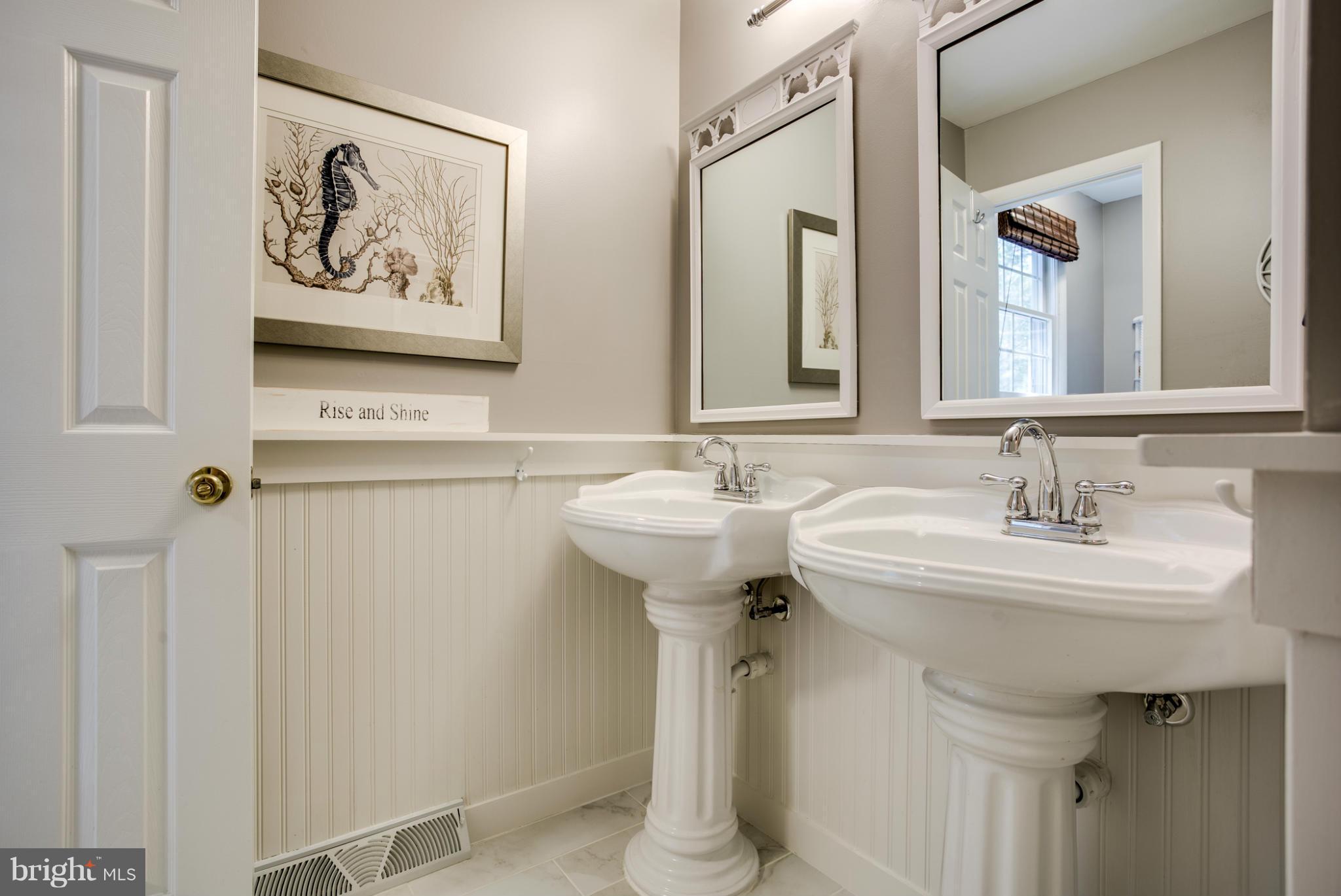 MOUNT HEBRON - Residential