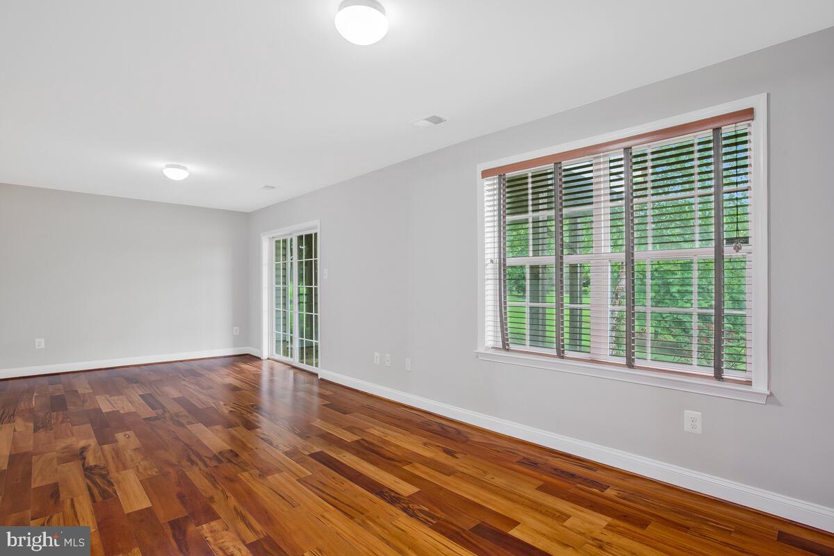 EMERSON - Residential