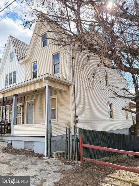 270 3RD STREET COALDALE PA 18218