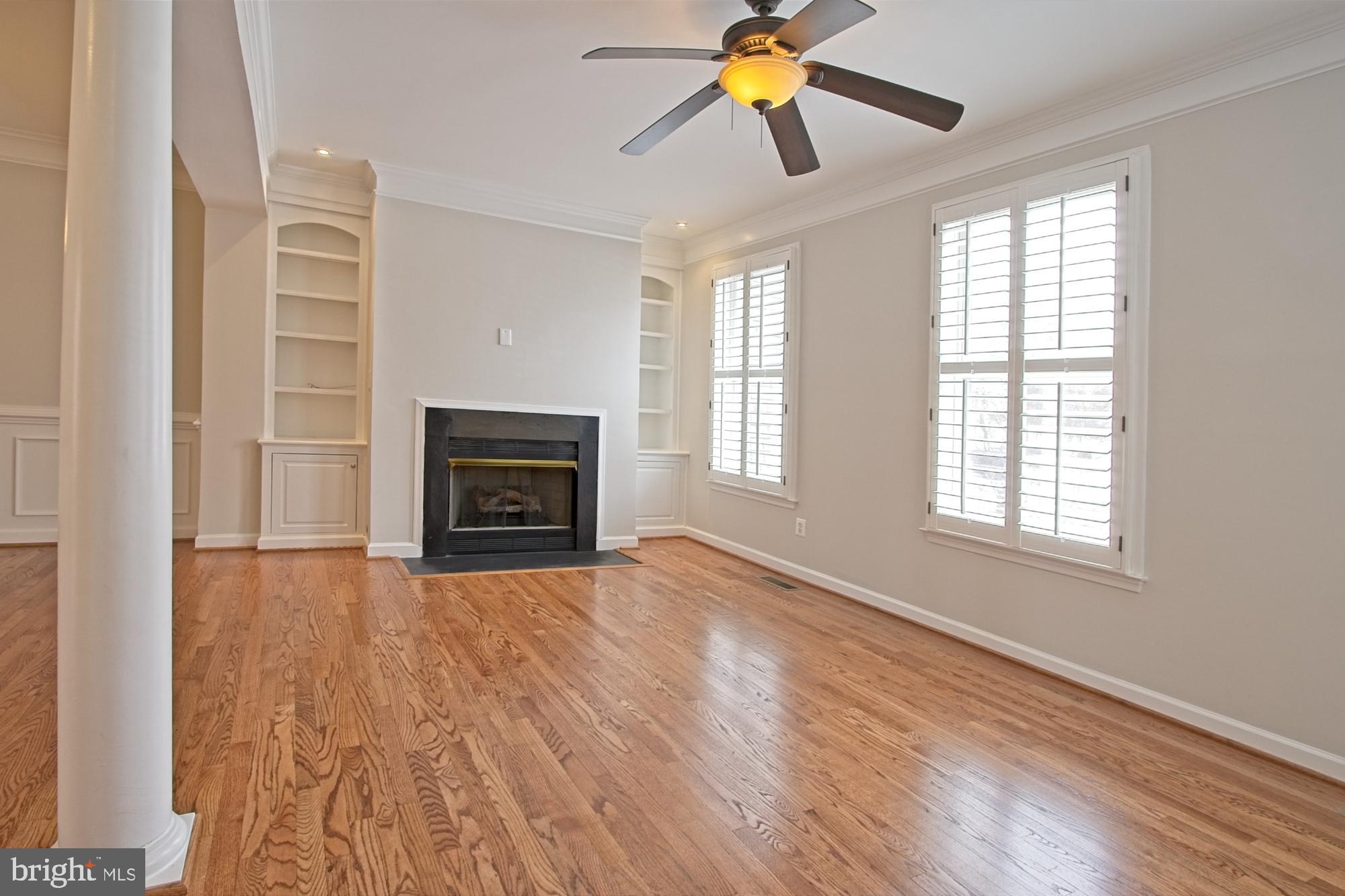 RESTON - Residential