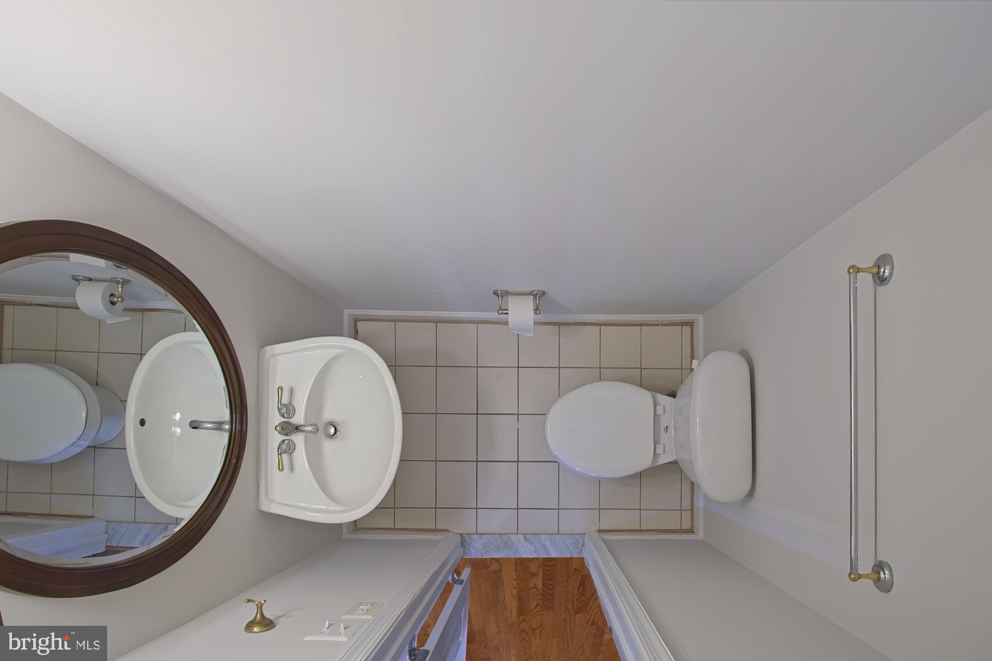 RESTON - Residential