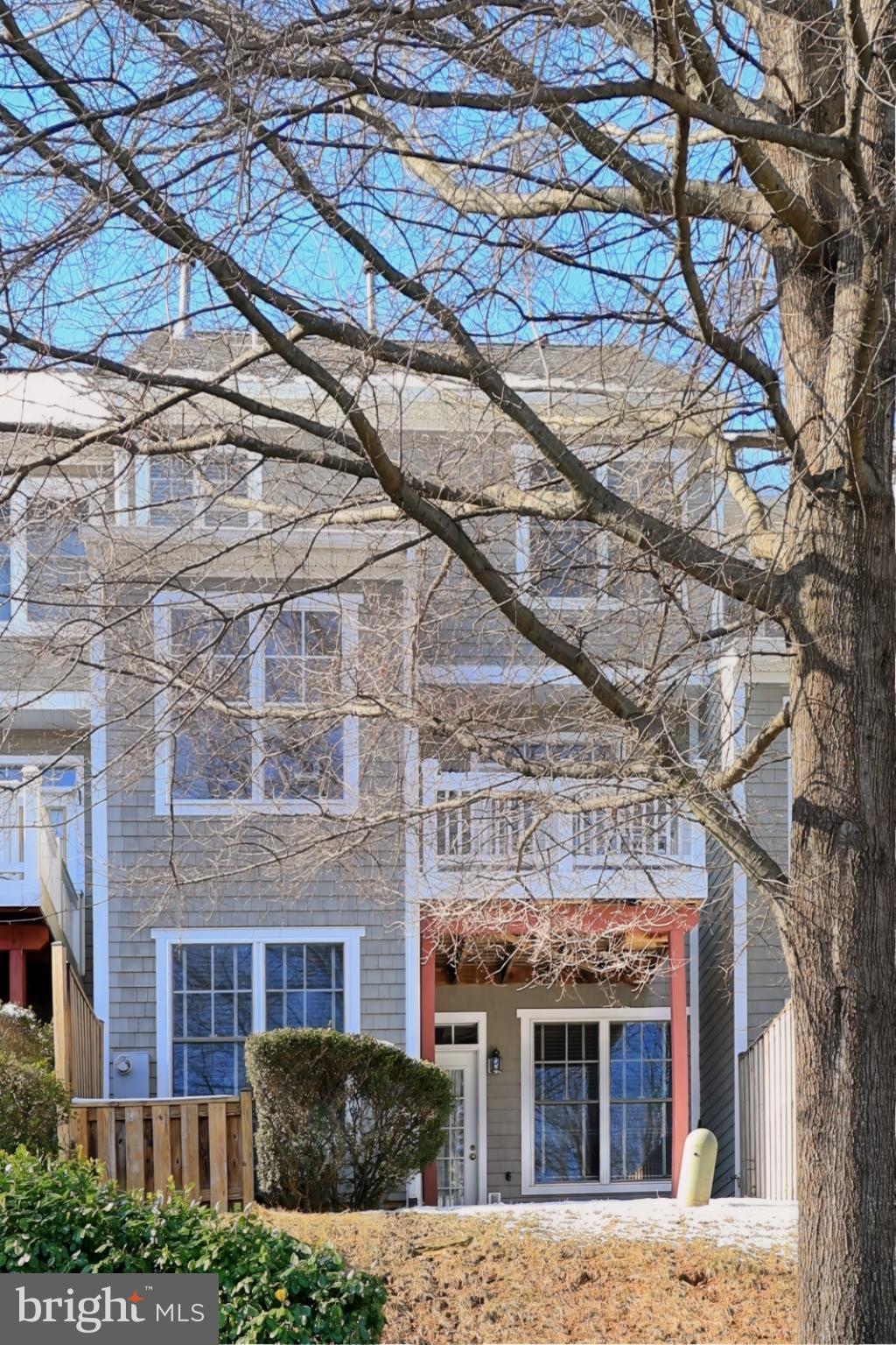 RESTON - Residential