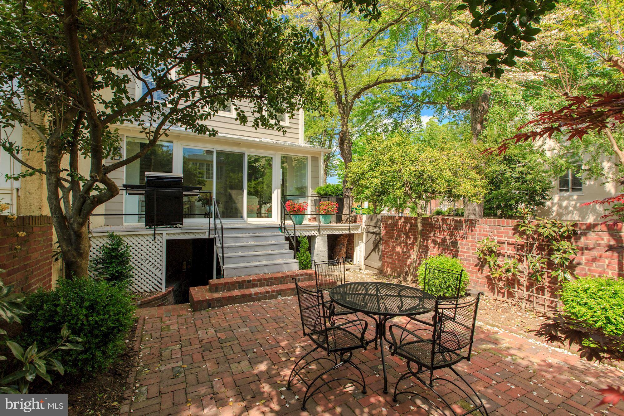 GEORGETOWN - Residential