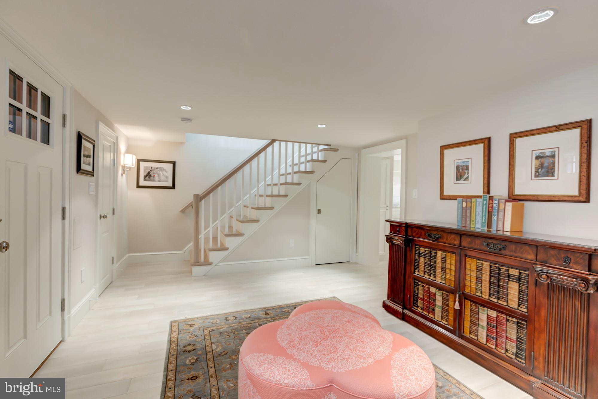 GEORGETOWN - Residential