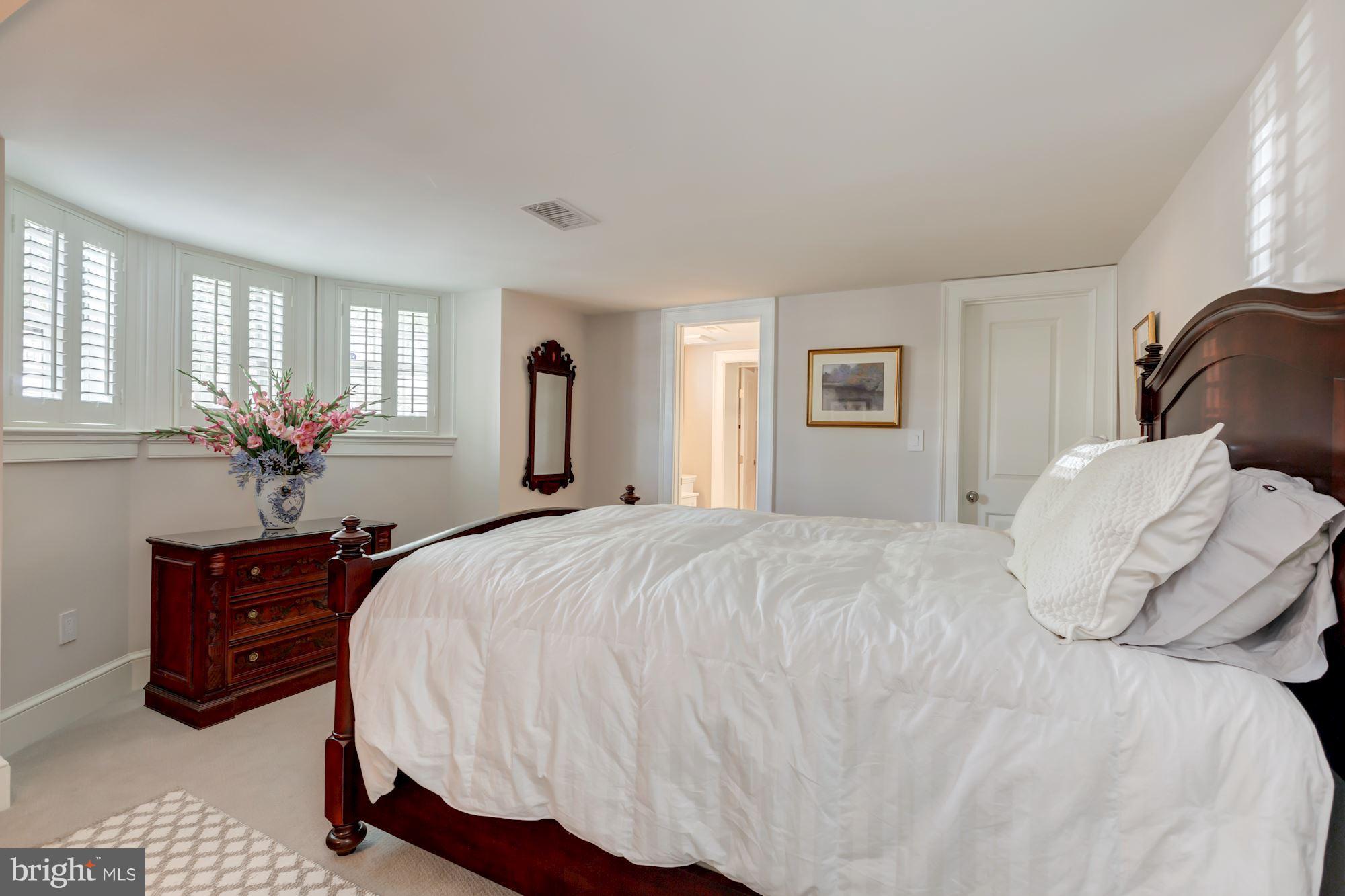 GEORGETOWN - Residential