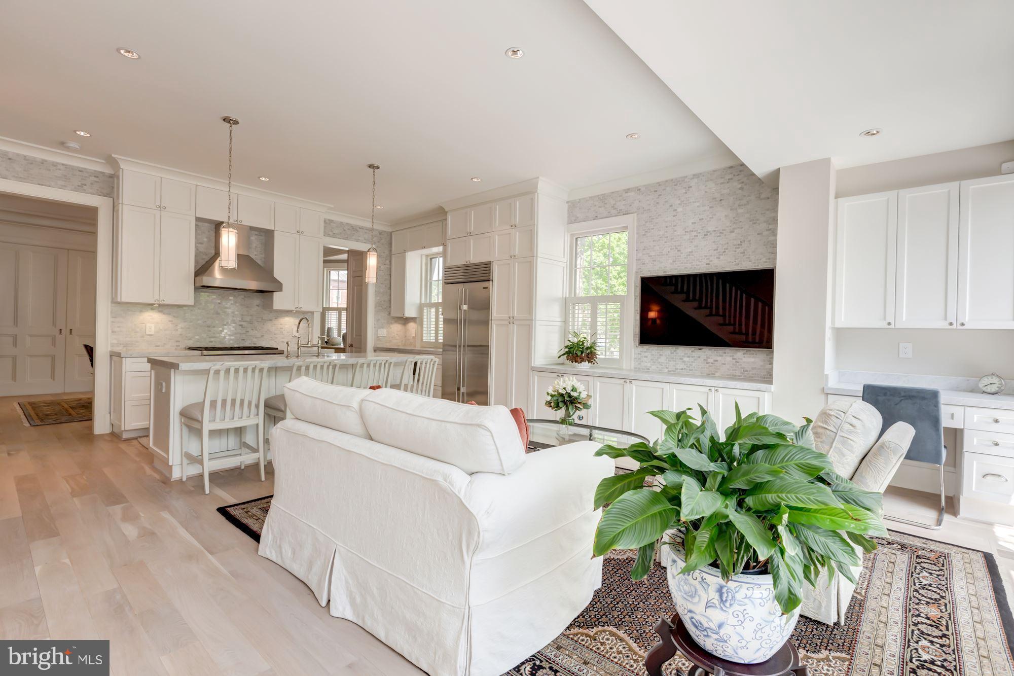 GEORGETOWN - Residential