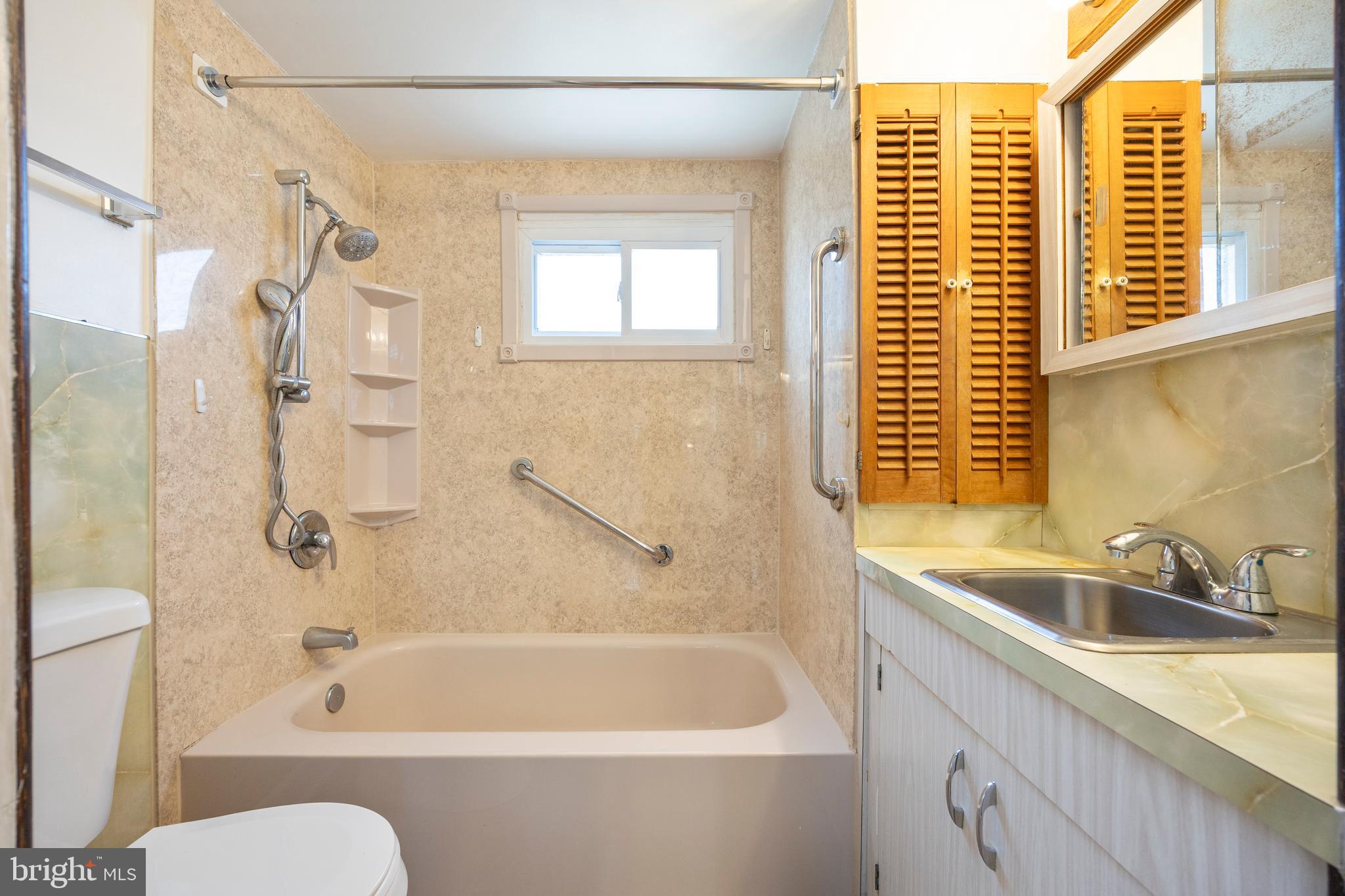 BALTIMORE HIGHLANDS - Residential