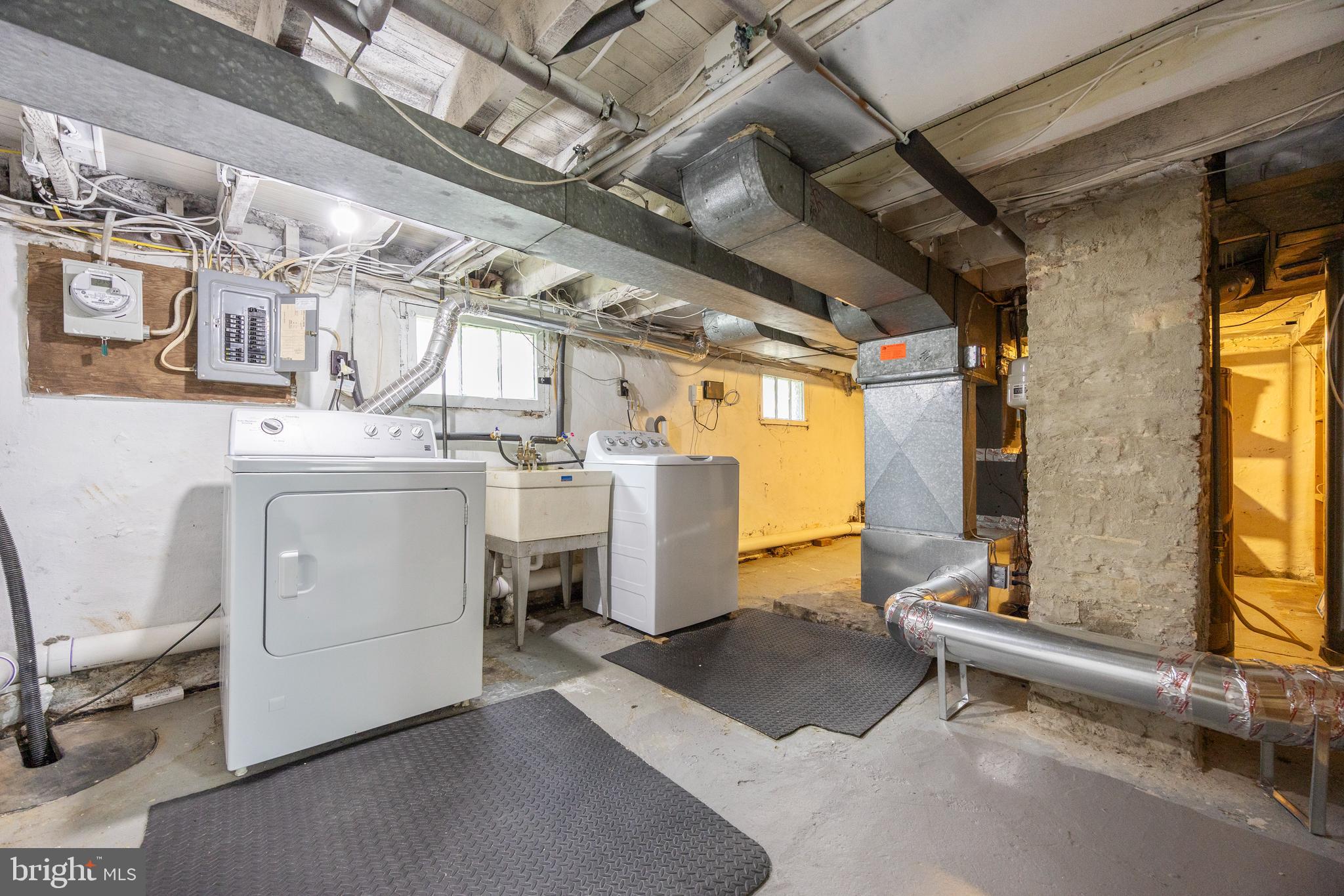 BALTIMORE HIGHLANDS - Residential