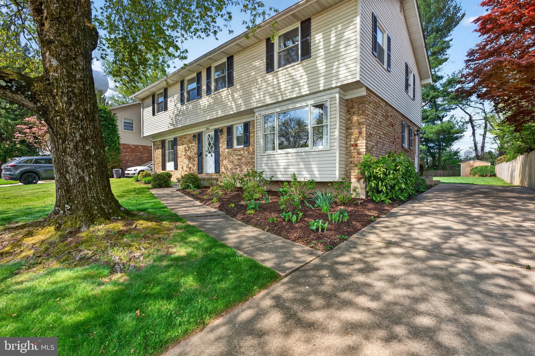 SPRINGLAKE - Residential