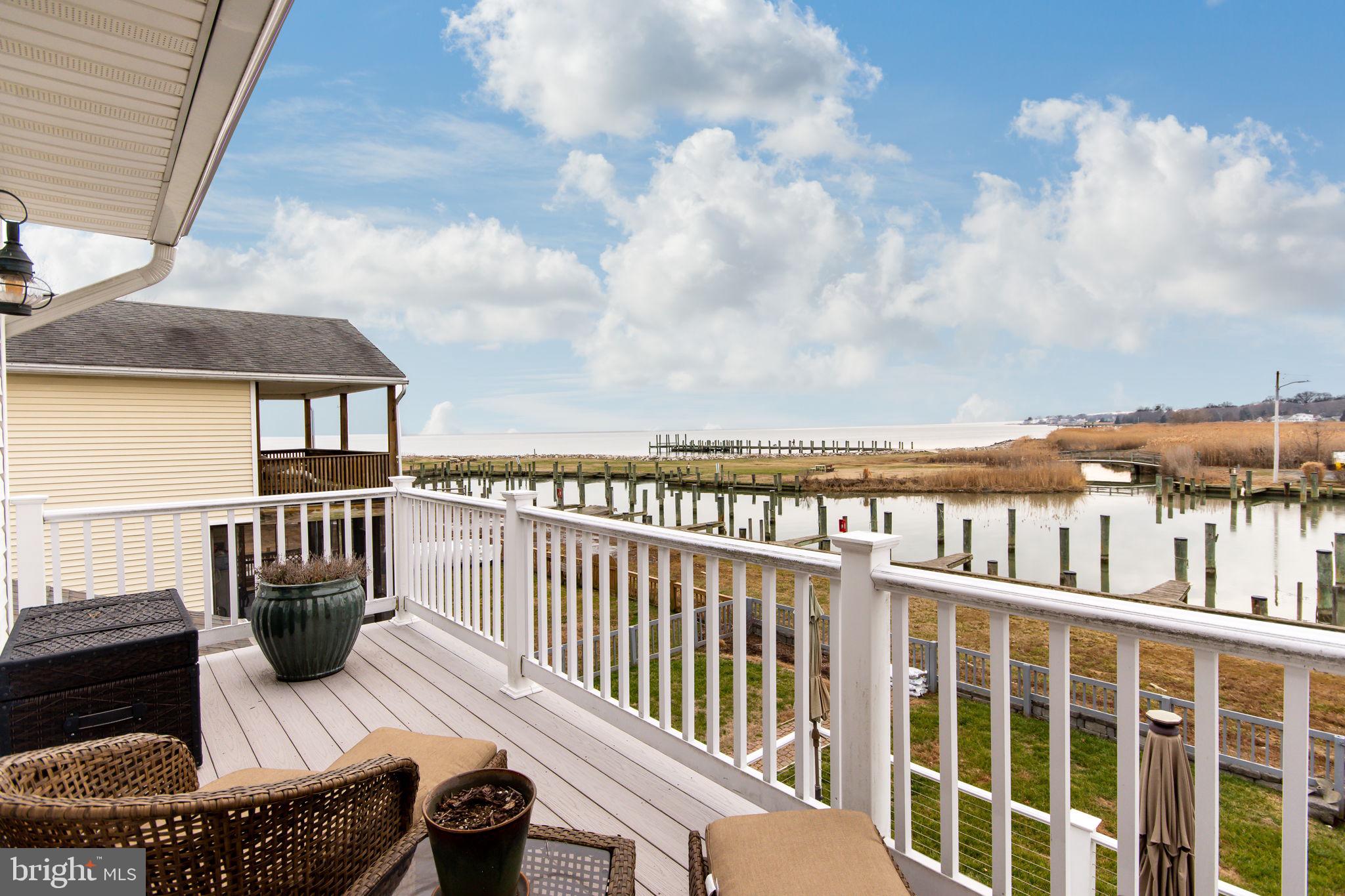 SNUG HARBOR - Residential