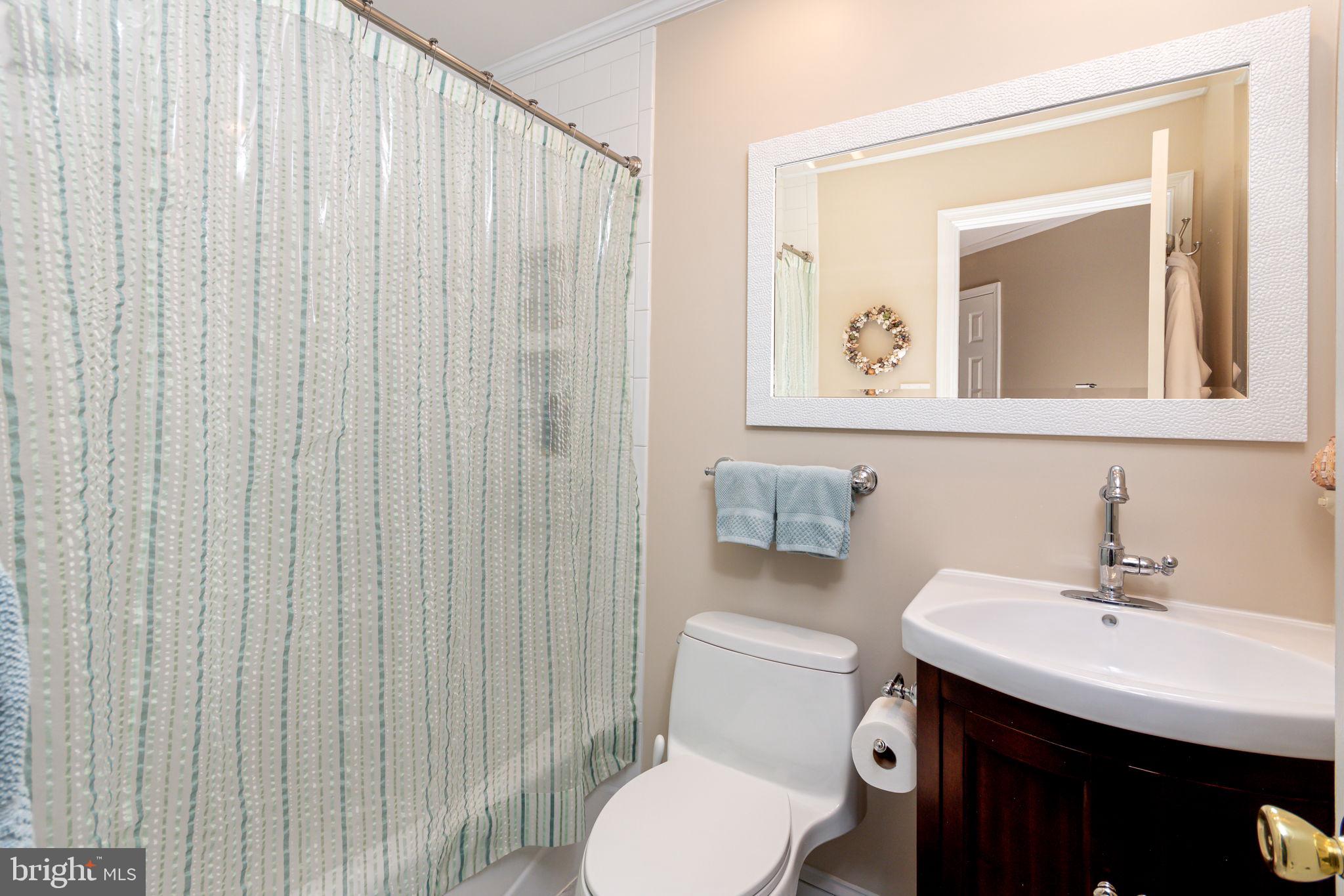 SNUG HARBOR - Residential