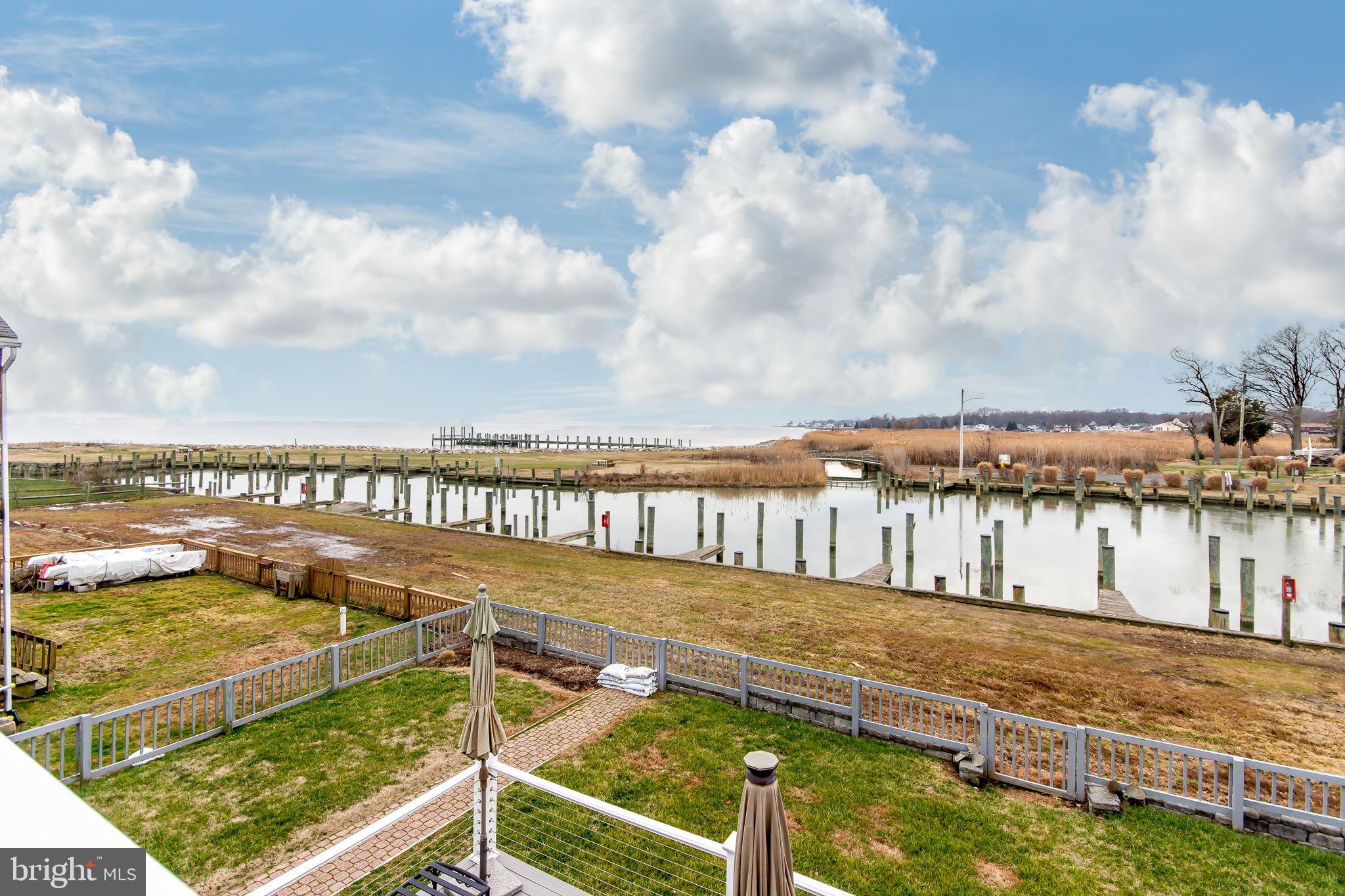 SNUG HARBOR - Residential