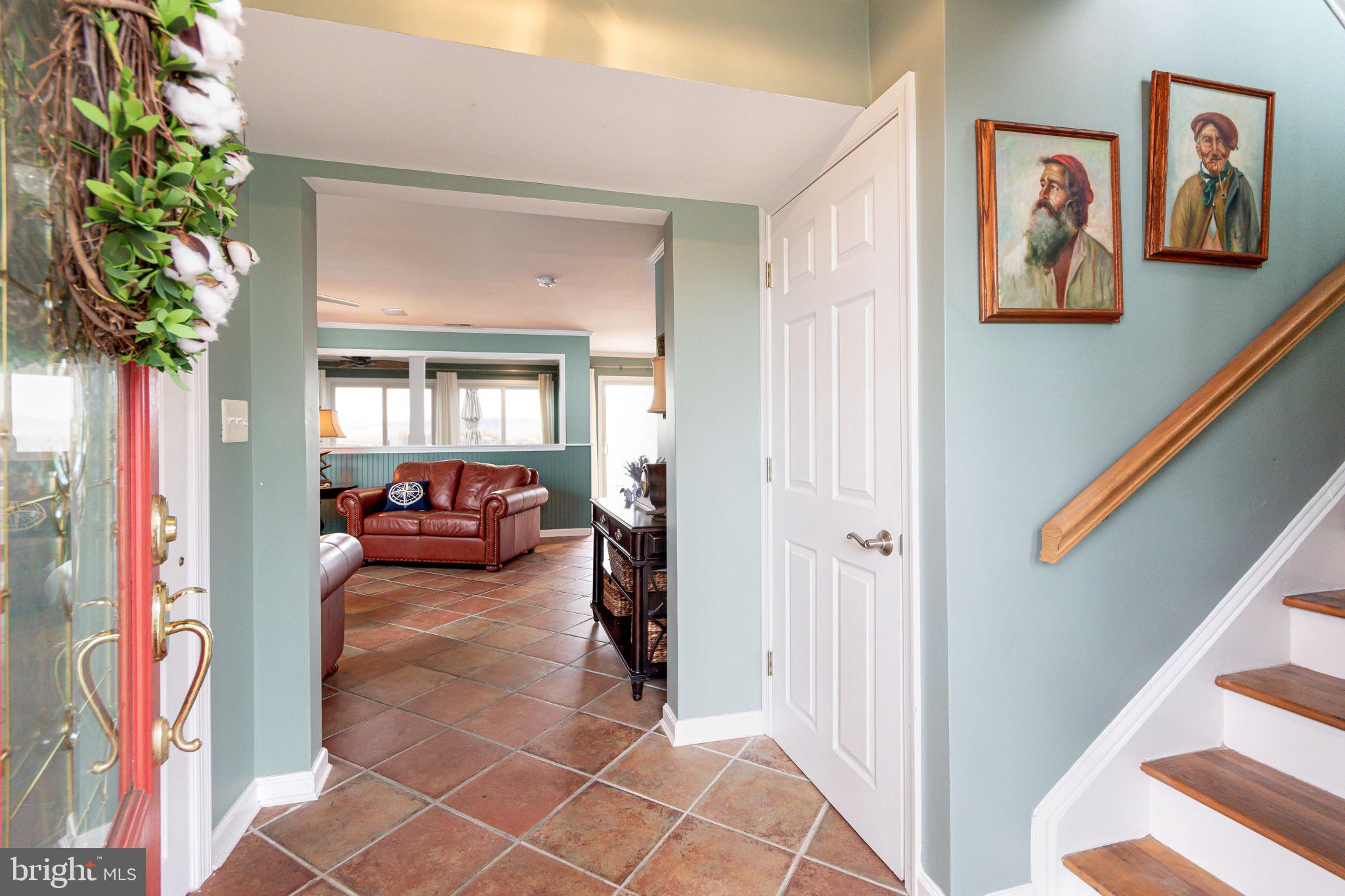 SNUG HARBOR - Residential