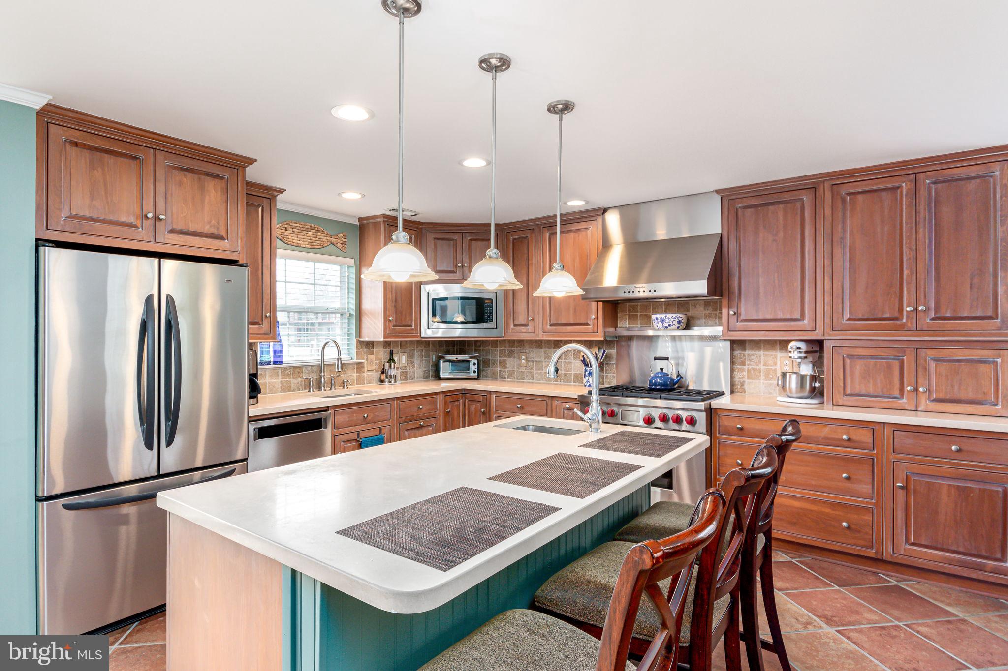 SNUG HARBOR - Residential