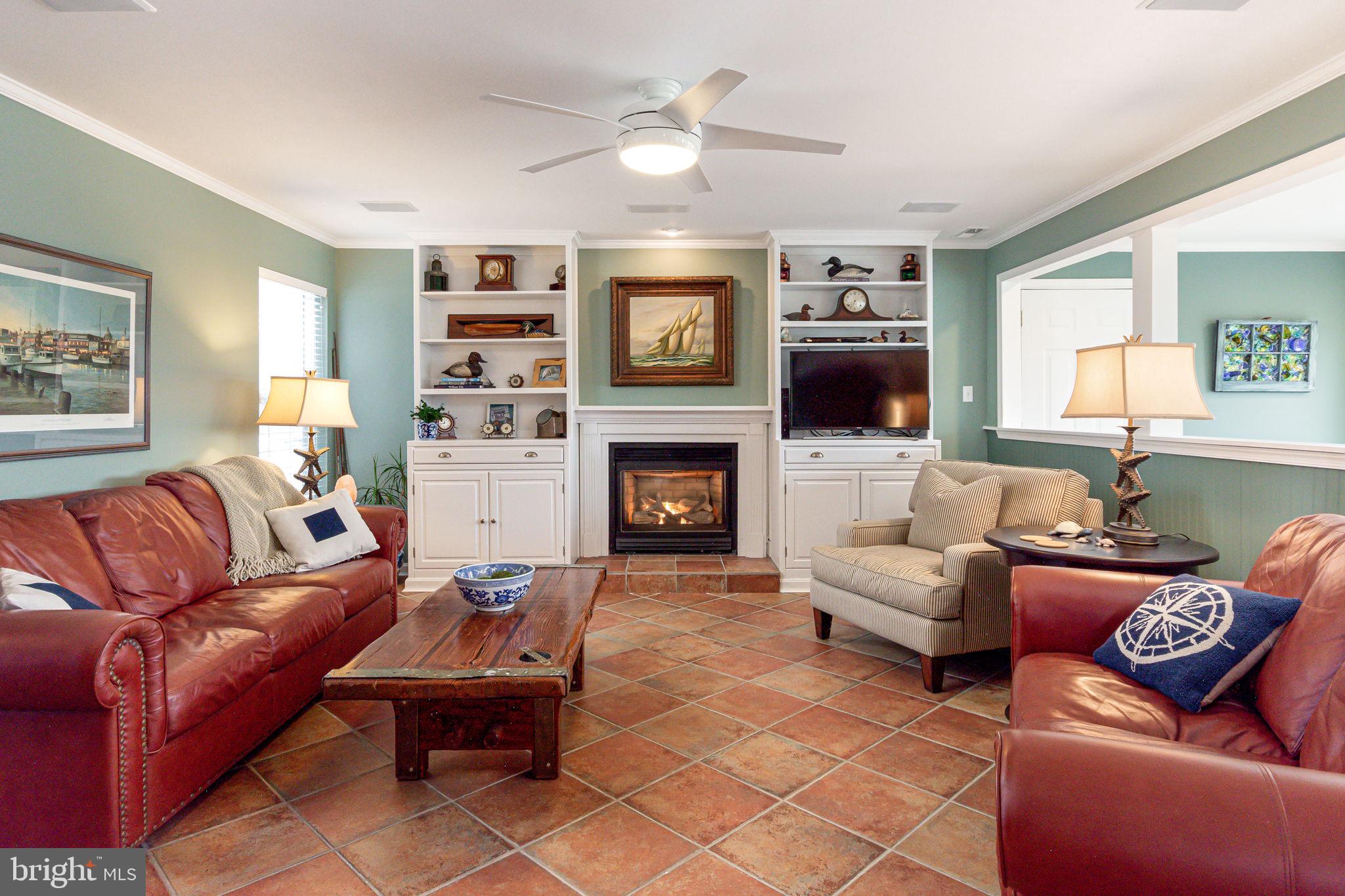 SNUG HARBOR - Residential