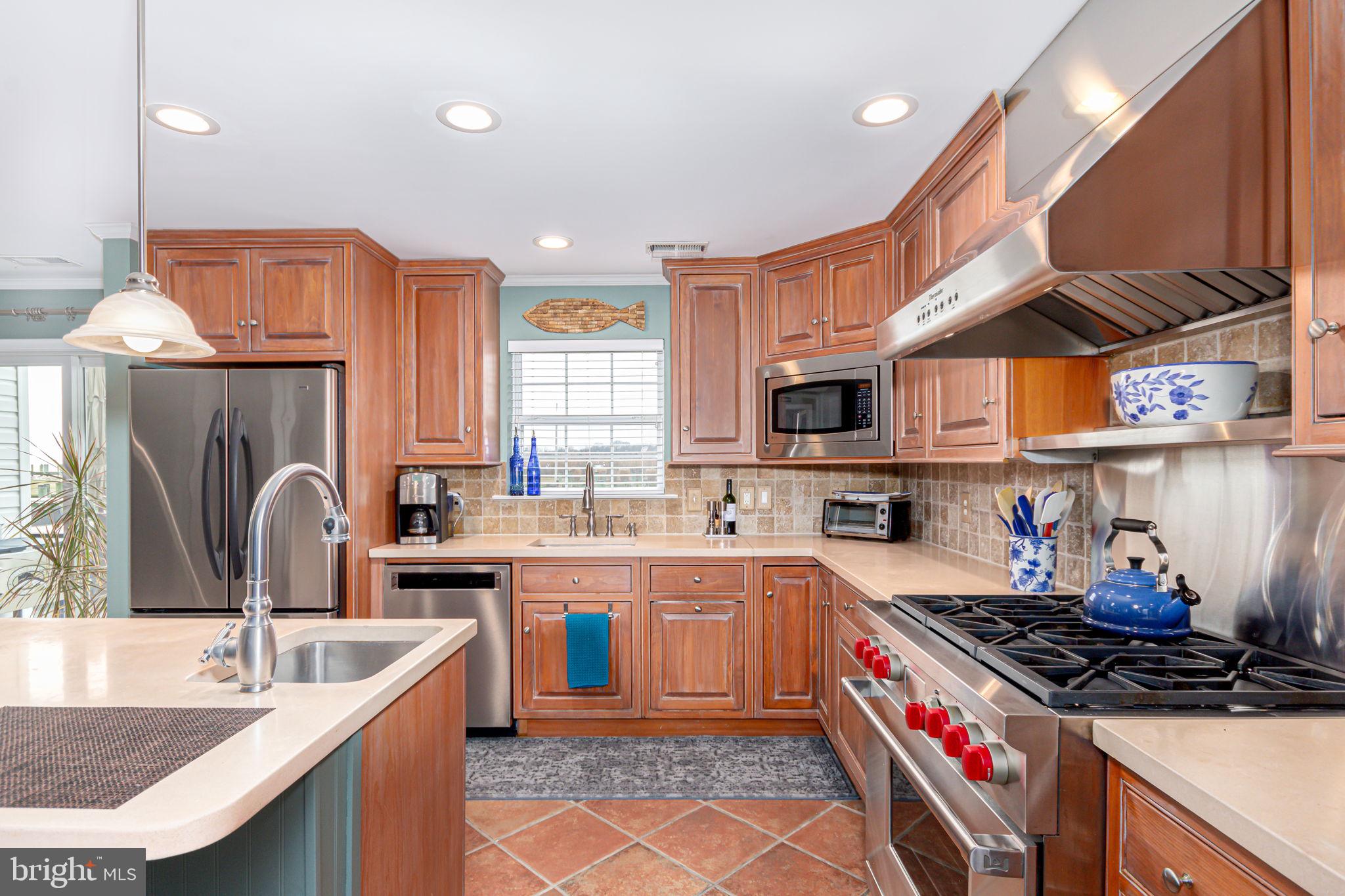 SNUG HARBOR - Residential