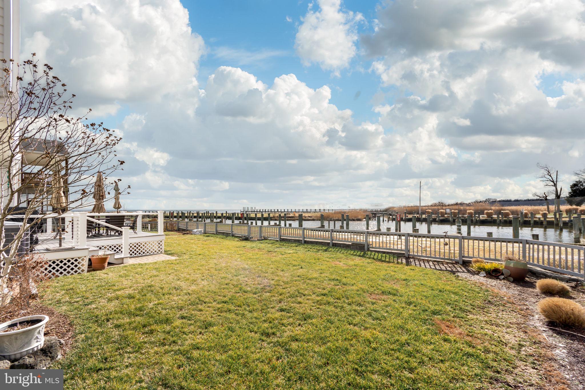 SNUG HARBOR - Residential