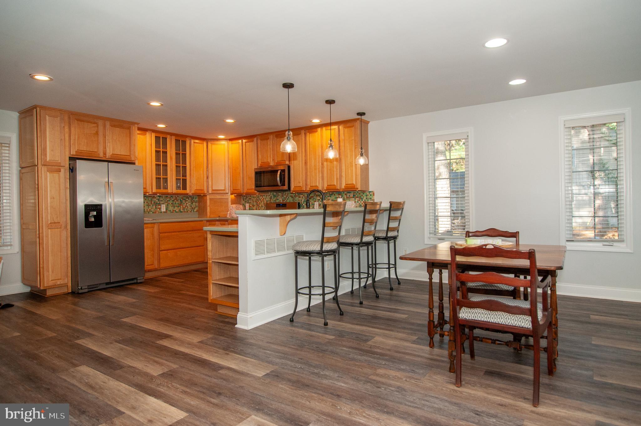 THE HOLLYS - Residential