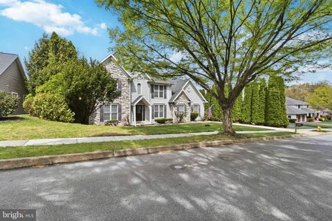1221 JILL DRIVE HUMMELSTOWN PA 17036