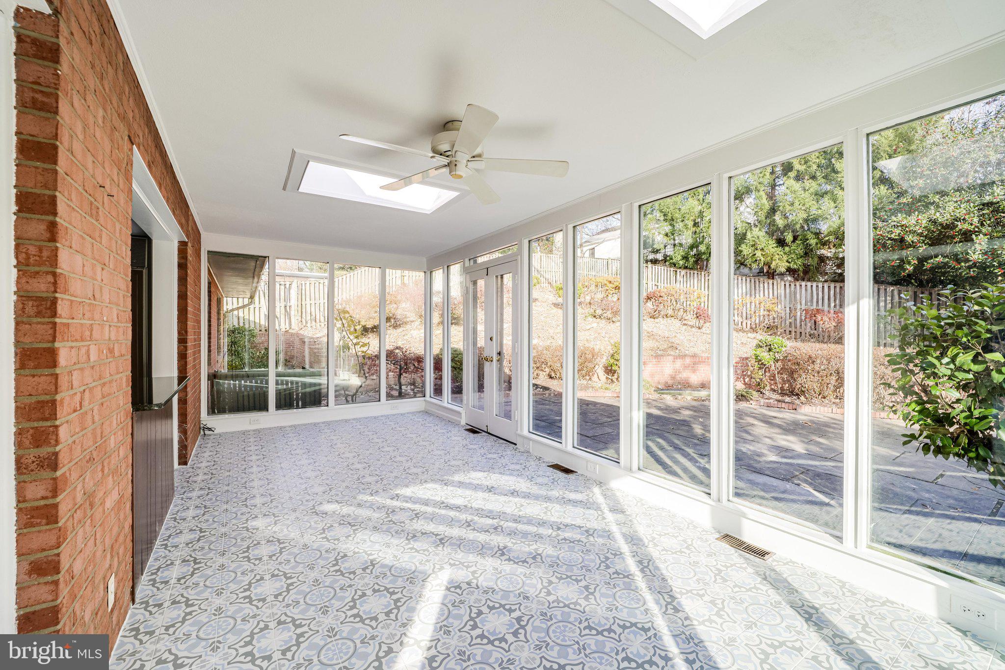 BELLEVUE FOREST - Residential Lease