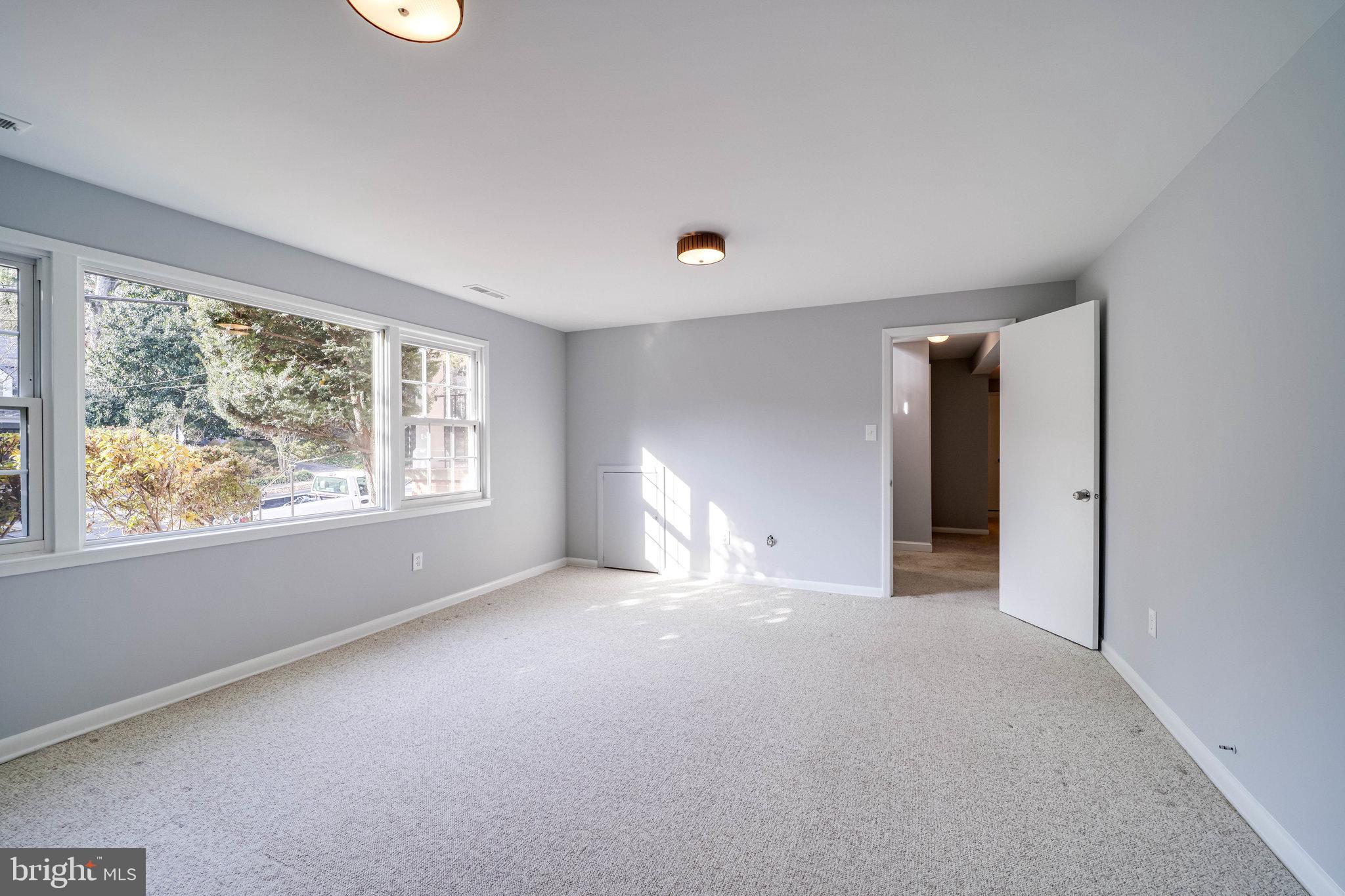 BELLEVUE FOREST - Residential Lease