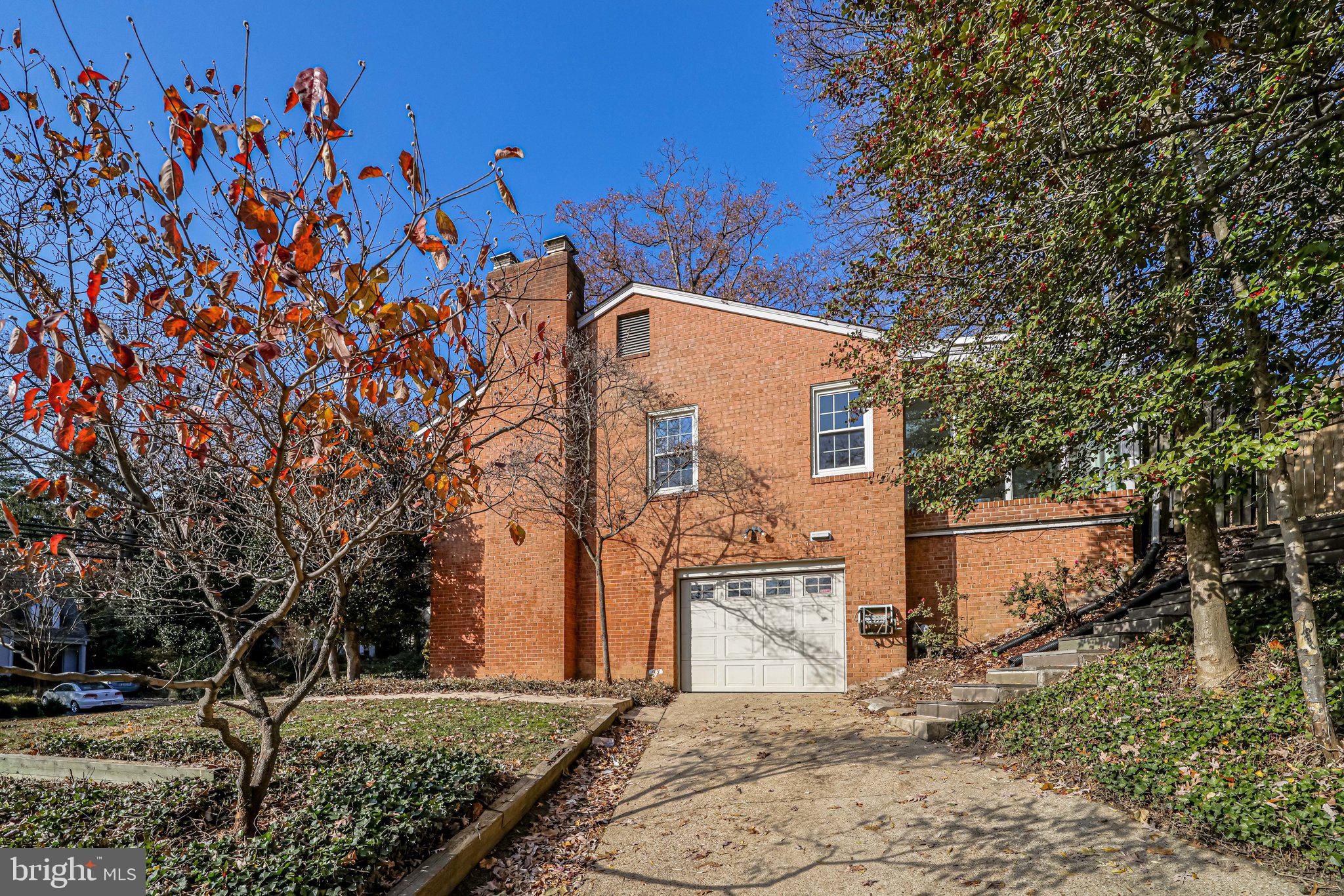 BELLEVUE FOREST - Residential Lease