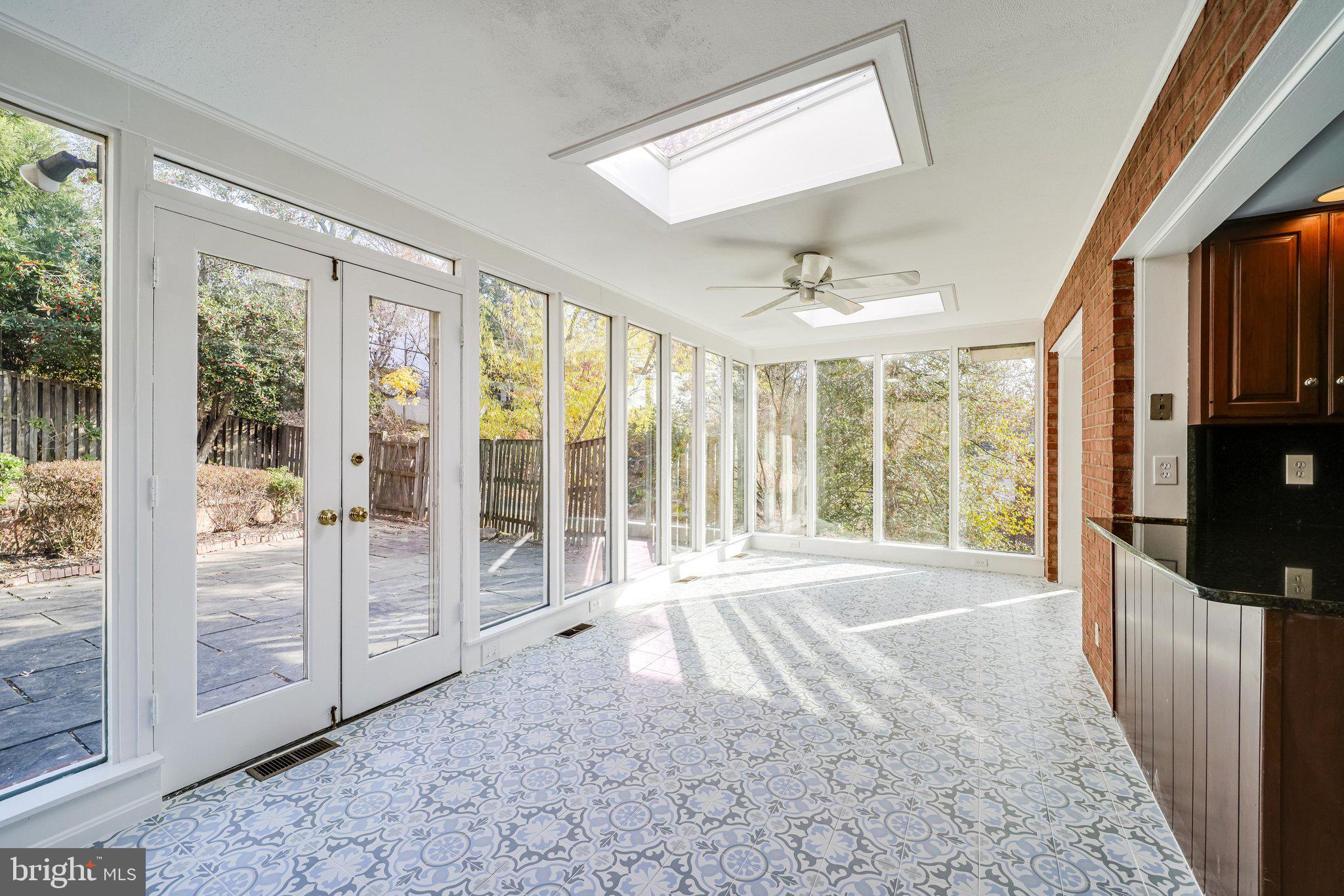 BELLEVUE FOREST - Residential Lease