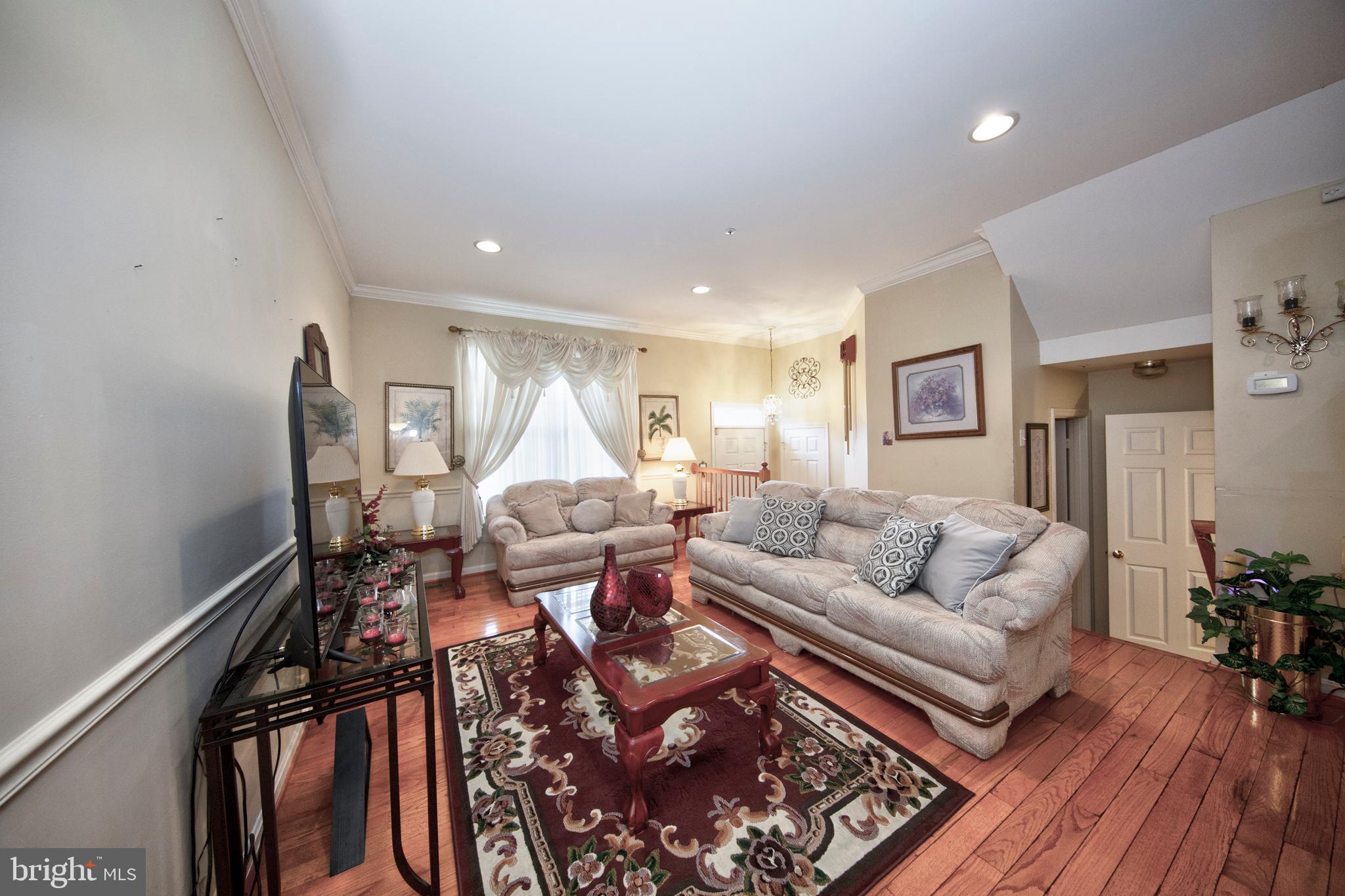466 DEER HILL CIRCLE
